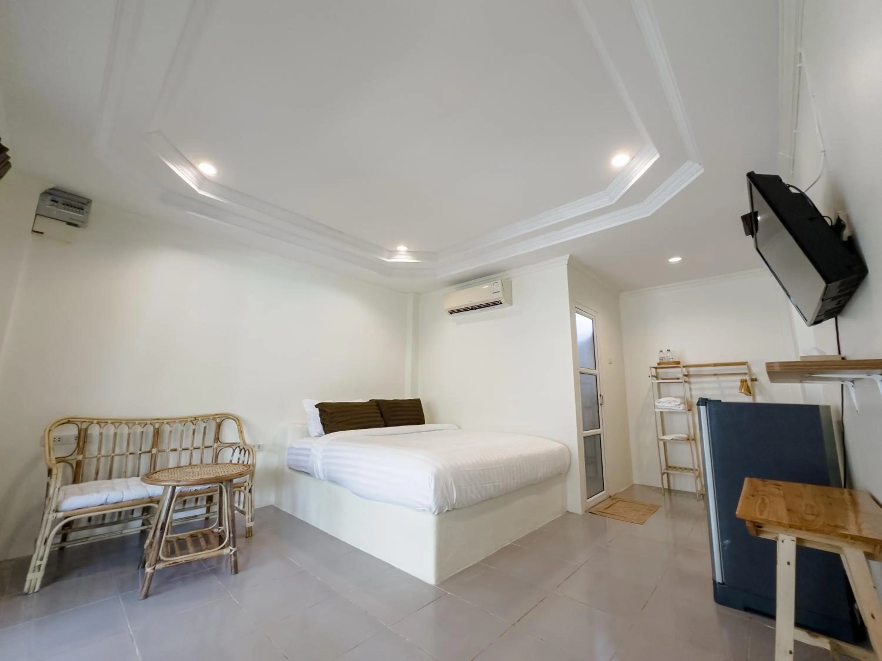 Bed in Sun and Sea KohLarn