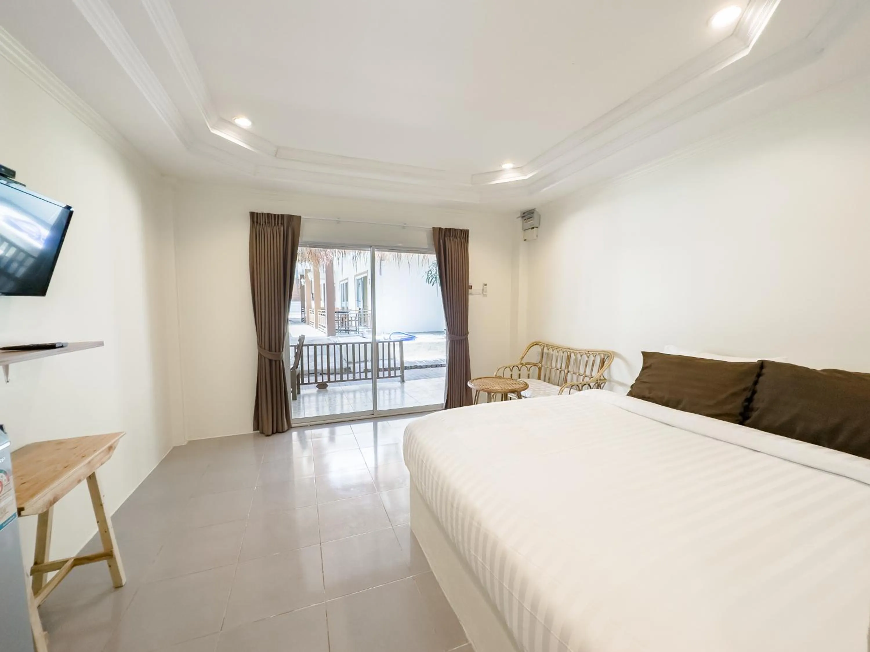 Bed in Sun and Sea KohLarn