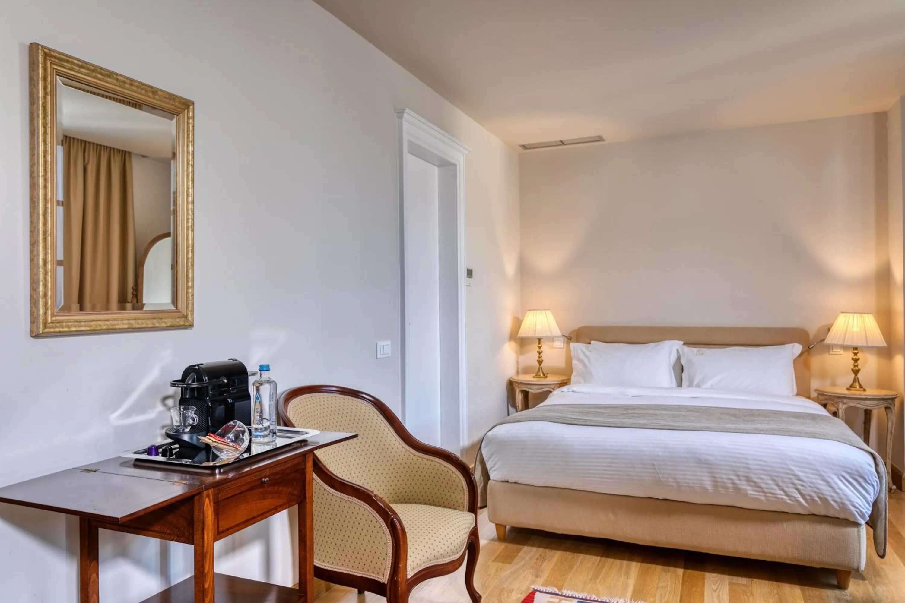 Bedroom, Bed in Hotel Leto Hydra