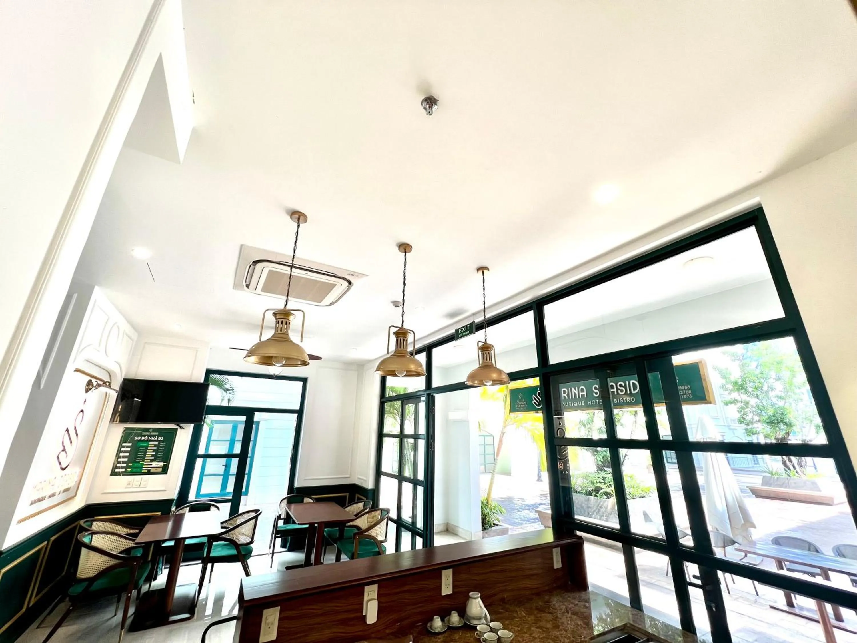 TV and multimedia in MARINA SEASIDE BOUTIQUE HOTEL PHU QUOC - Early Checkin