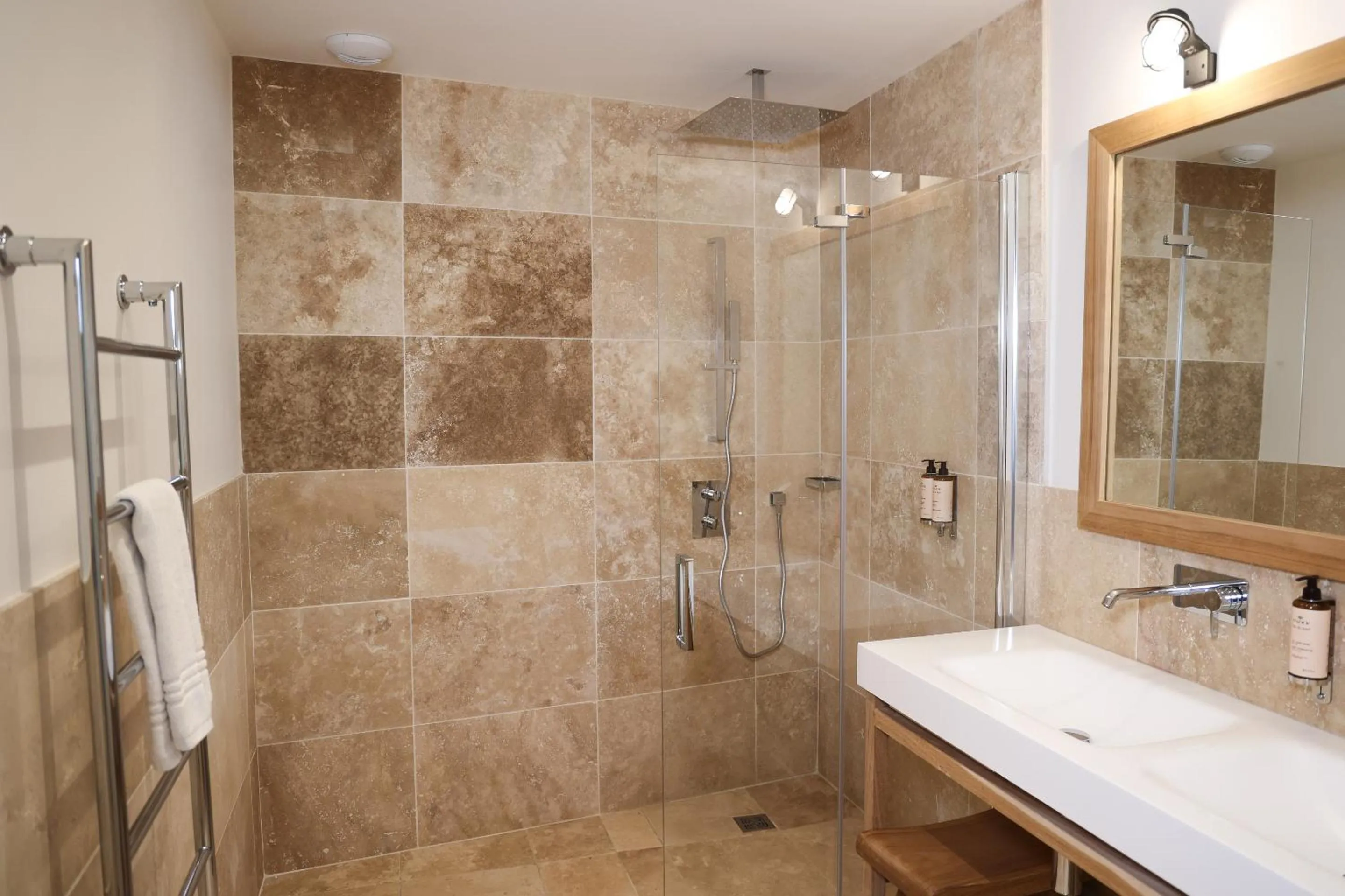 Bathroom in Residence Les Suites Pereire