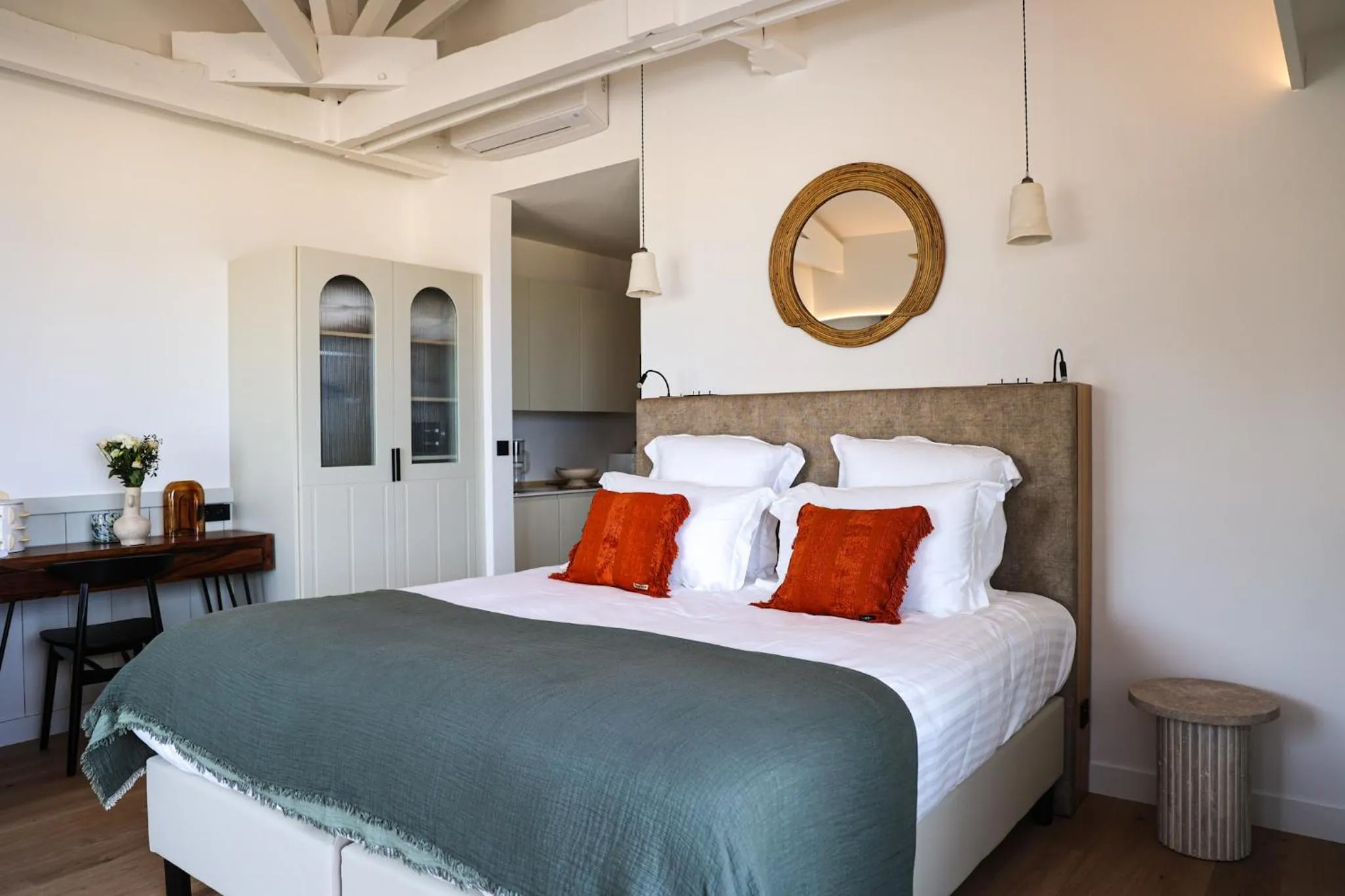 Bed in Residence Les Suites Pereire