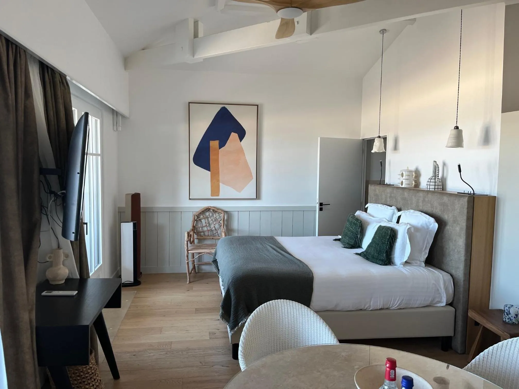 Bed in Residence Les Suites Pereire