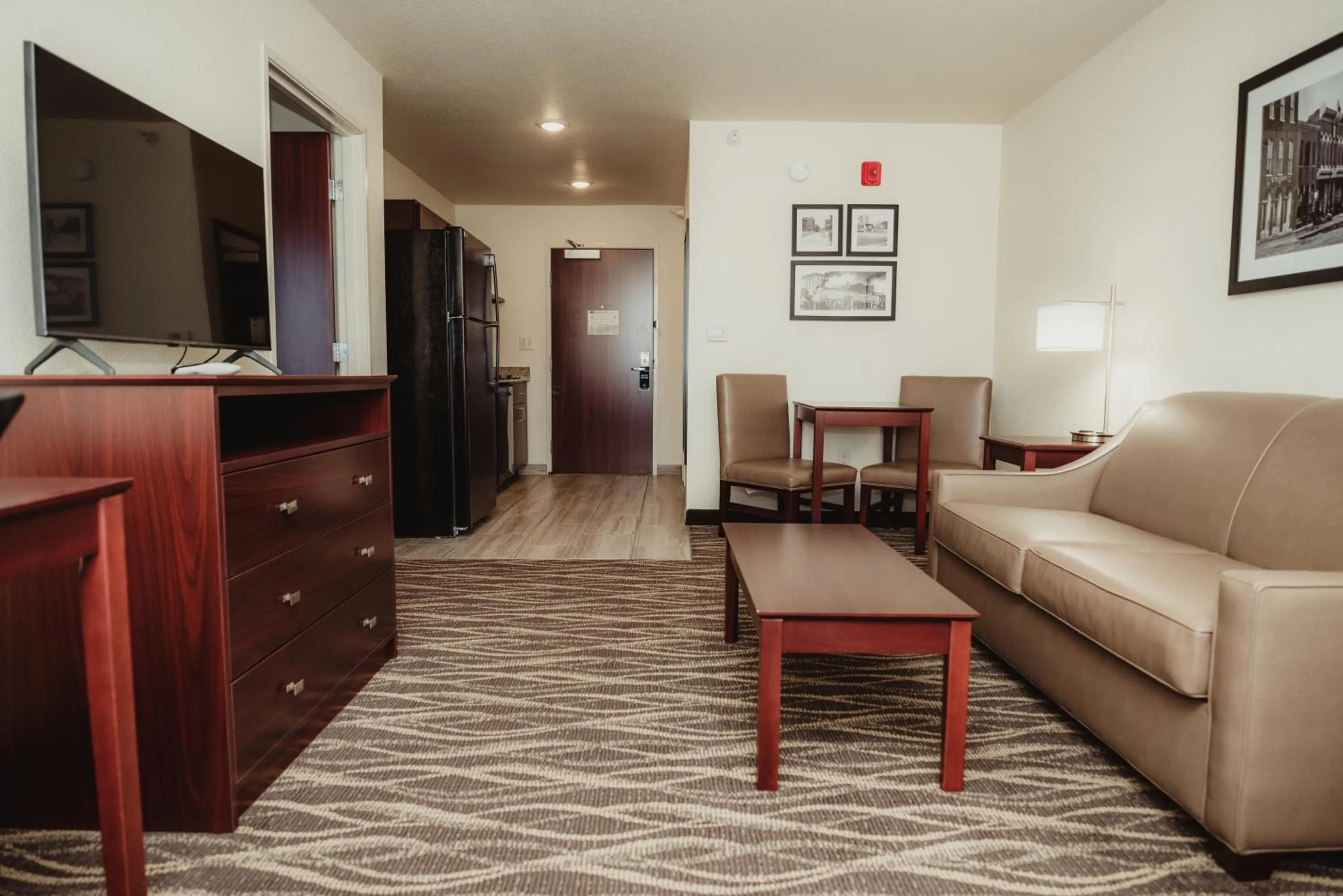 Bedroom in Cobblestone Hotel & Suites - Ottumwa