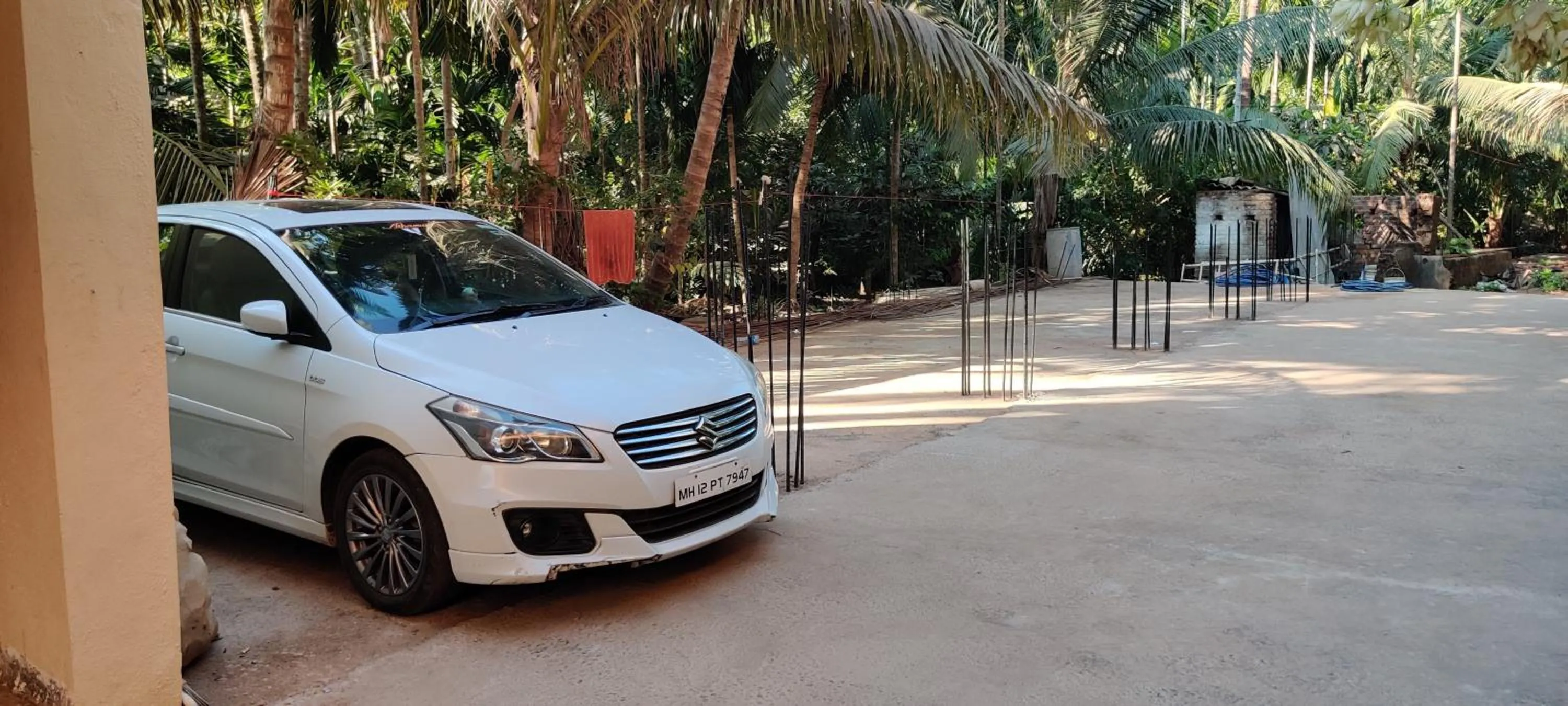 Parking in Shree Swami Samarth Resort