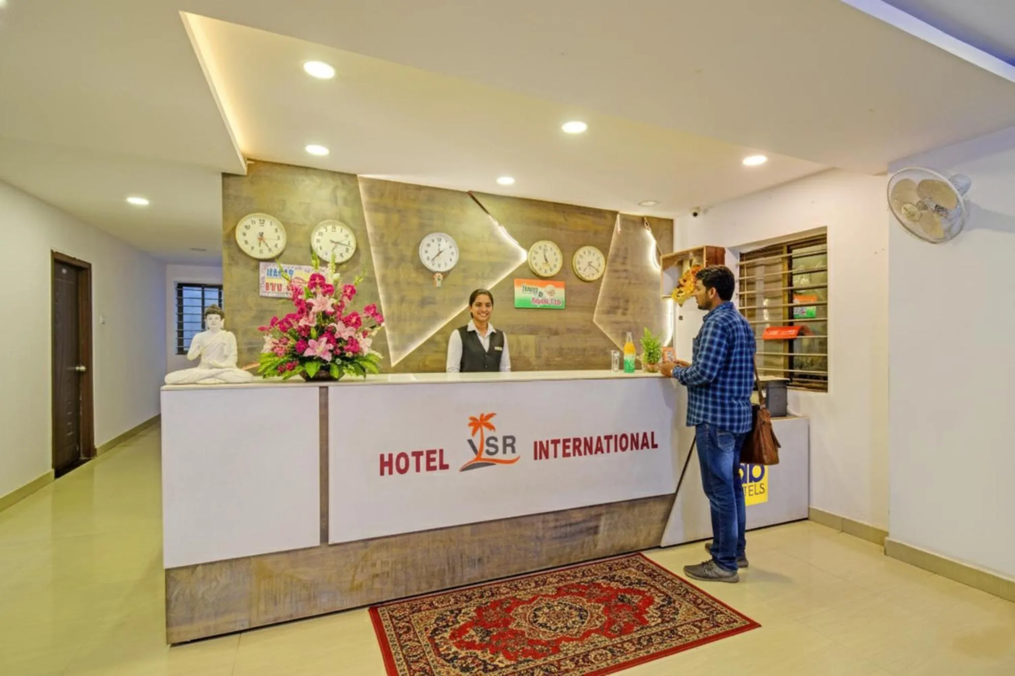 Lobby or reception in FabHotel VSR International