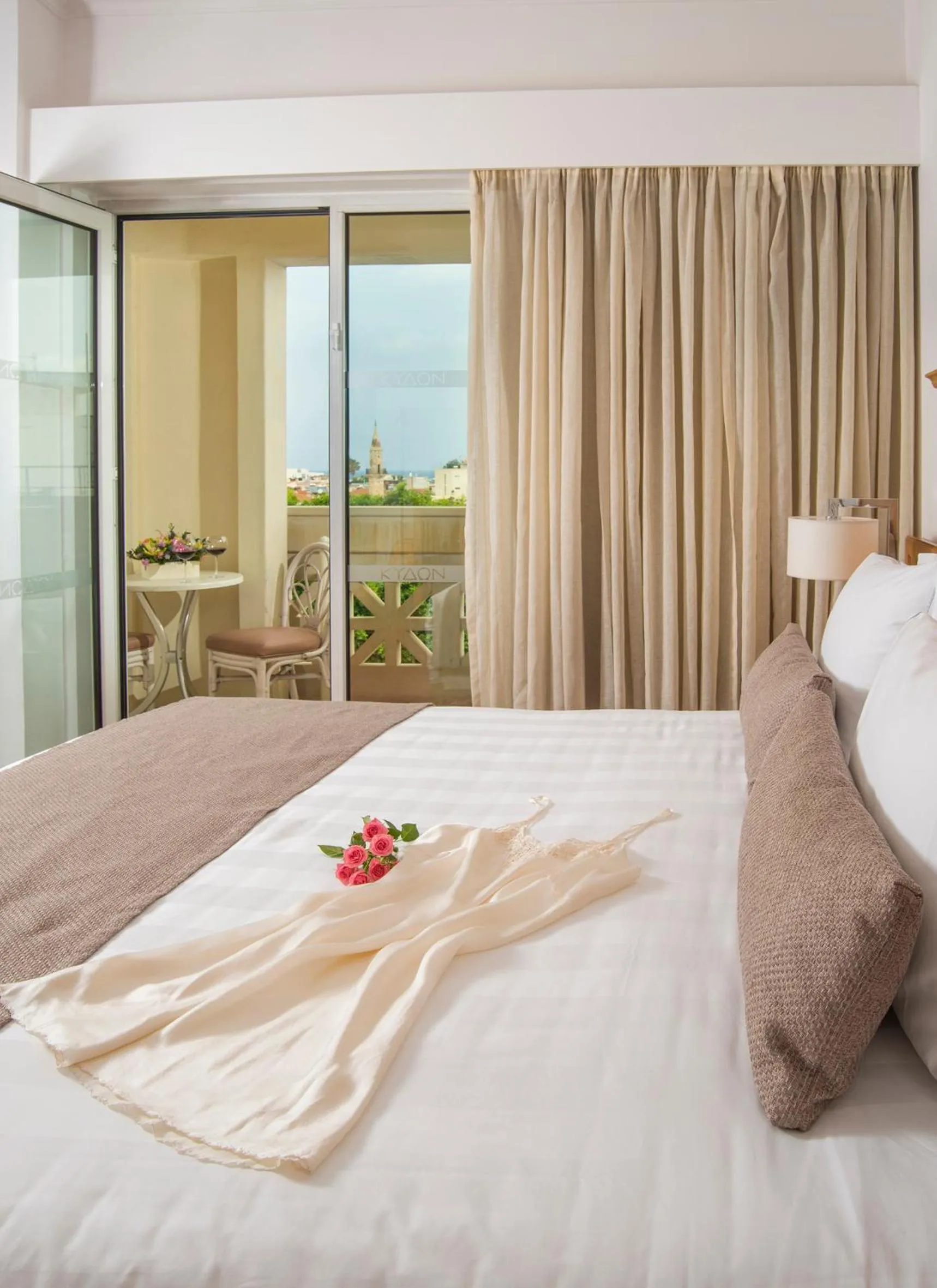 Bed in Kydon The Heart City Hotel