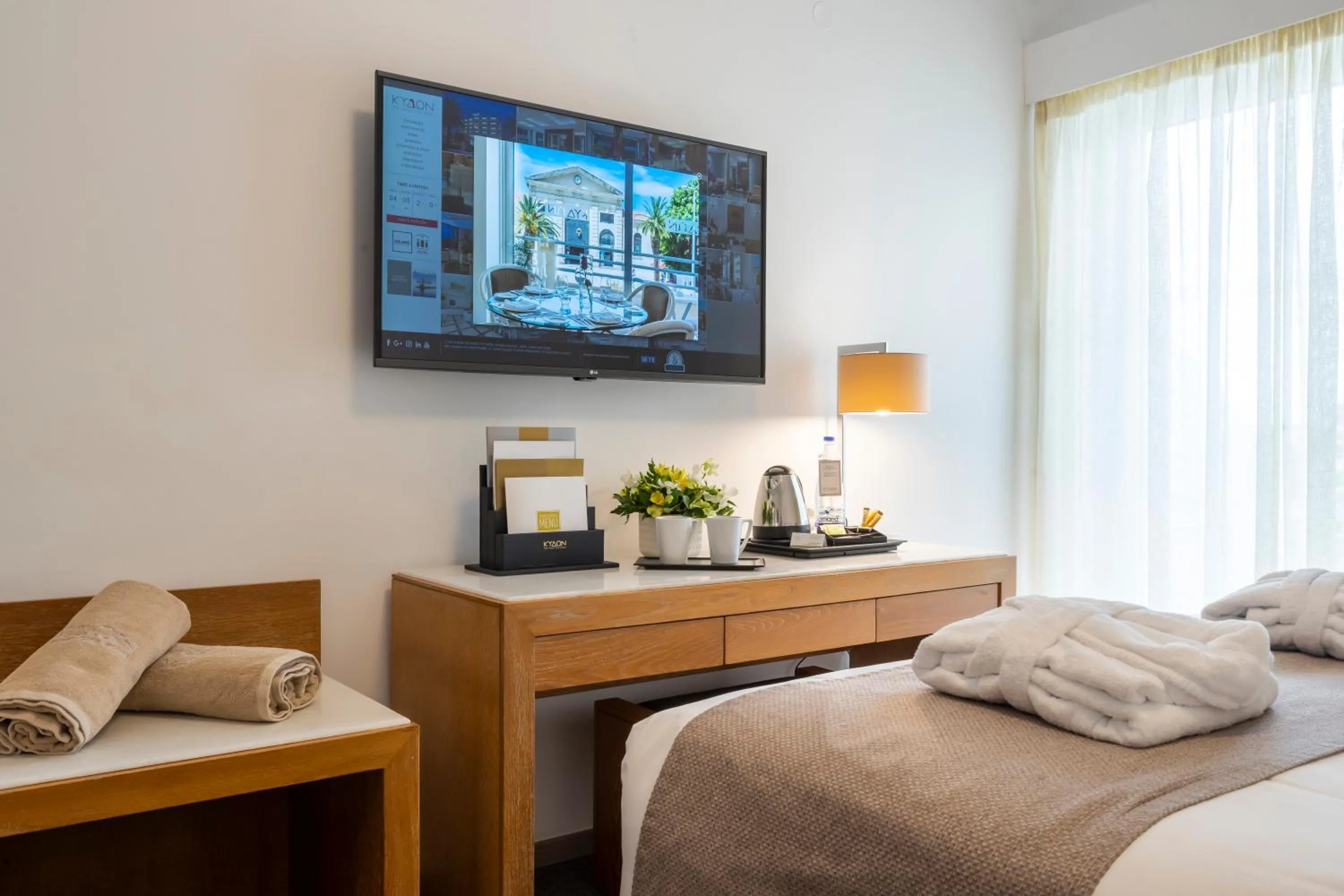 TV and multimedia, Bed in Kydon The Heart City Hotel