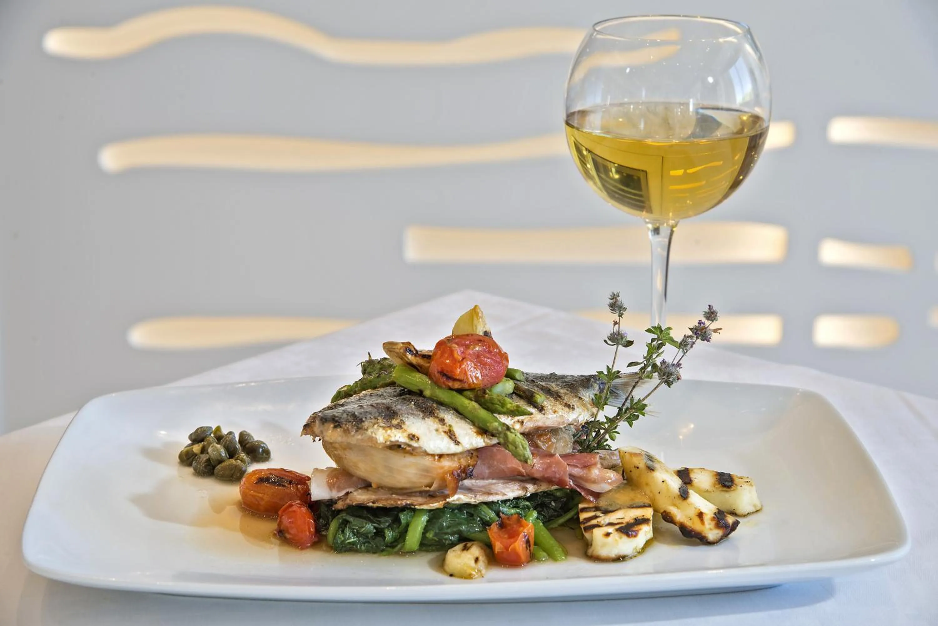 Restaurant/places to eat in Kydon The Heart City Hotel