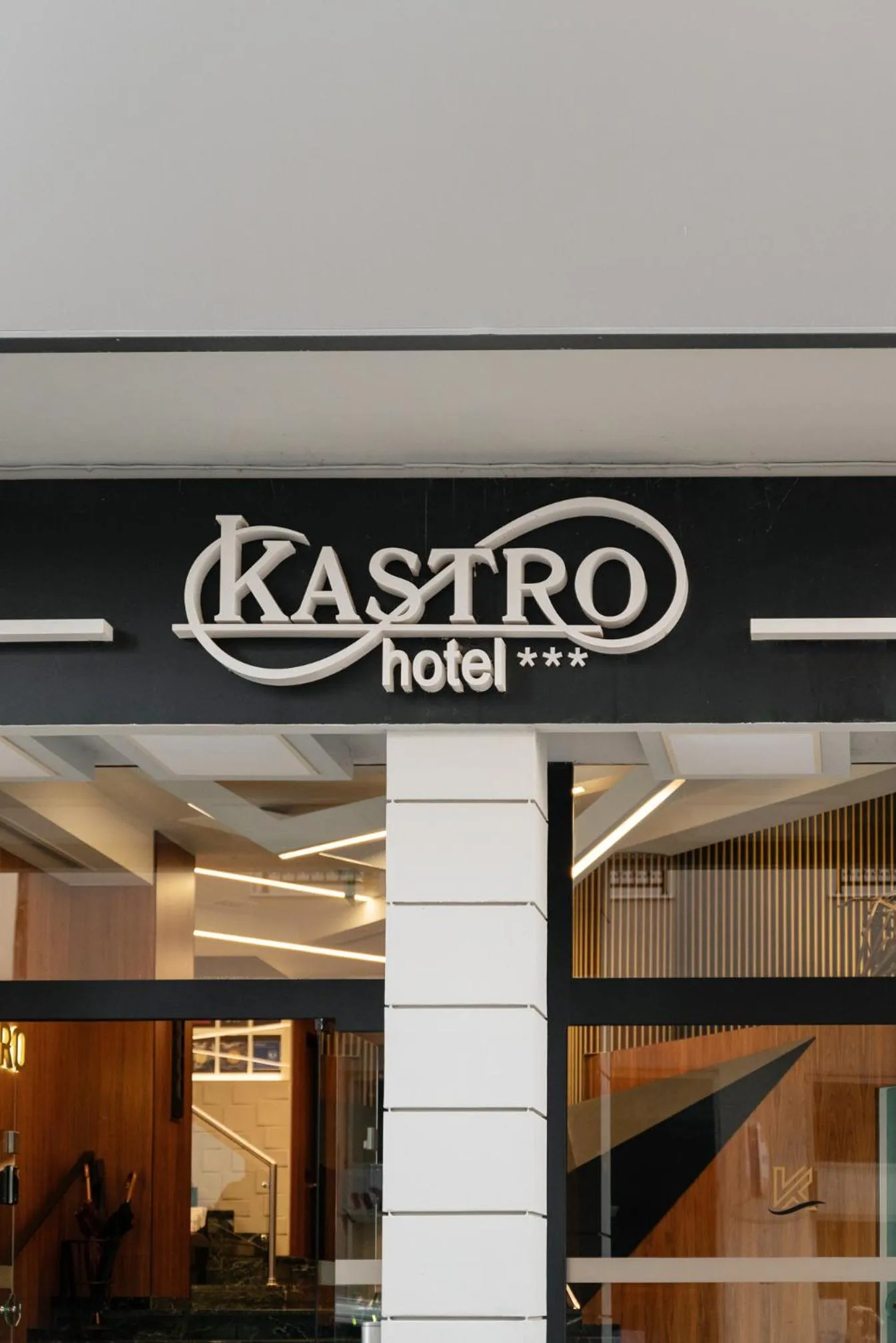 Kastro Hotel