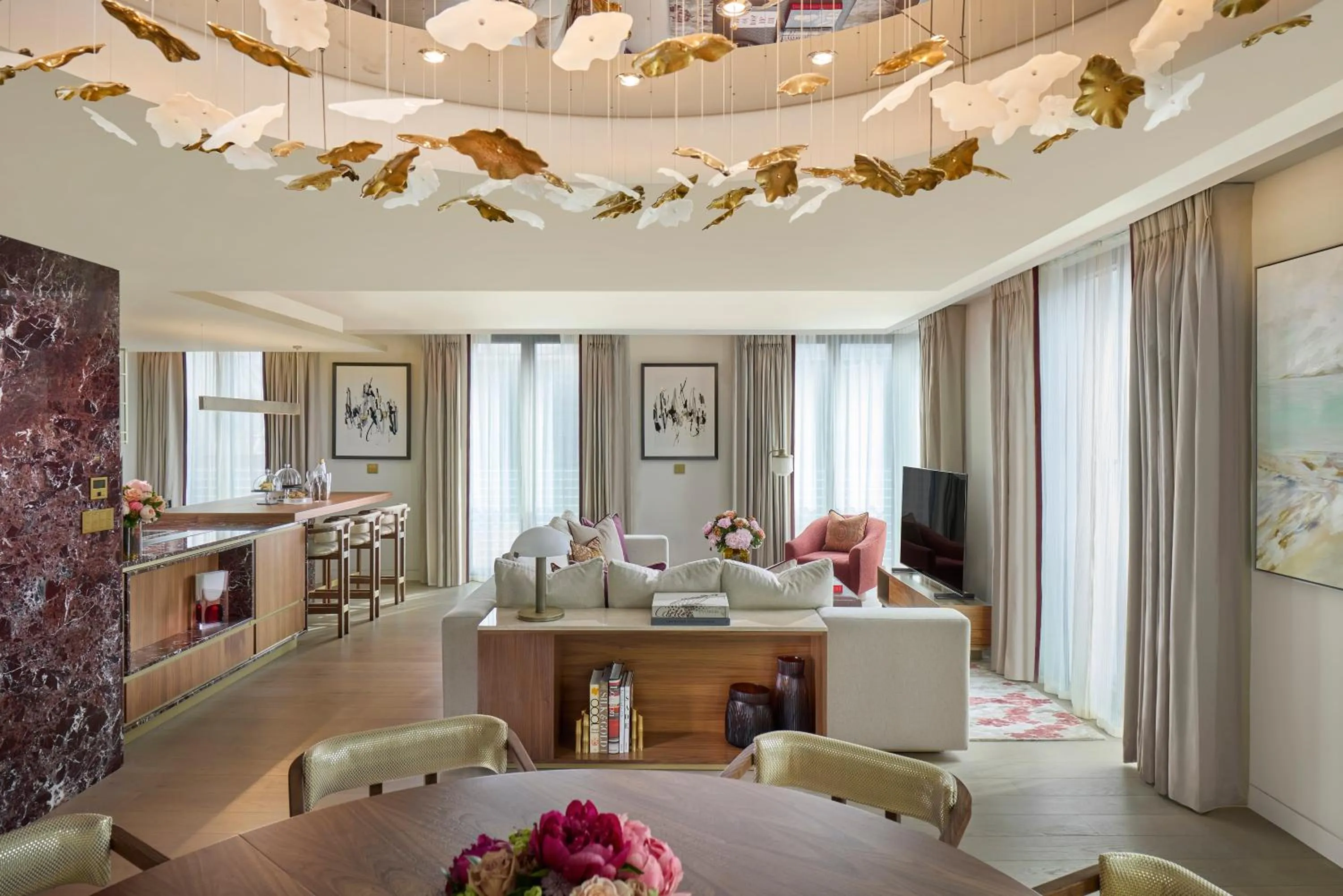Living room in Mandarin Oriental Mayfair, London