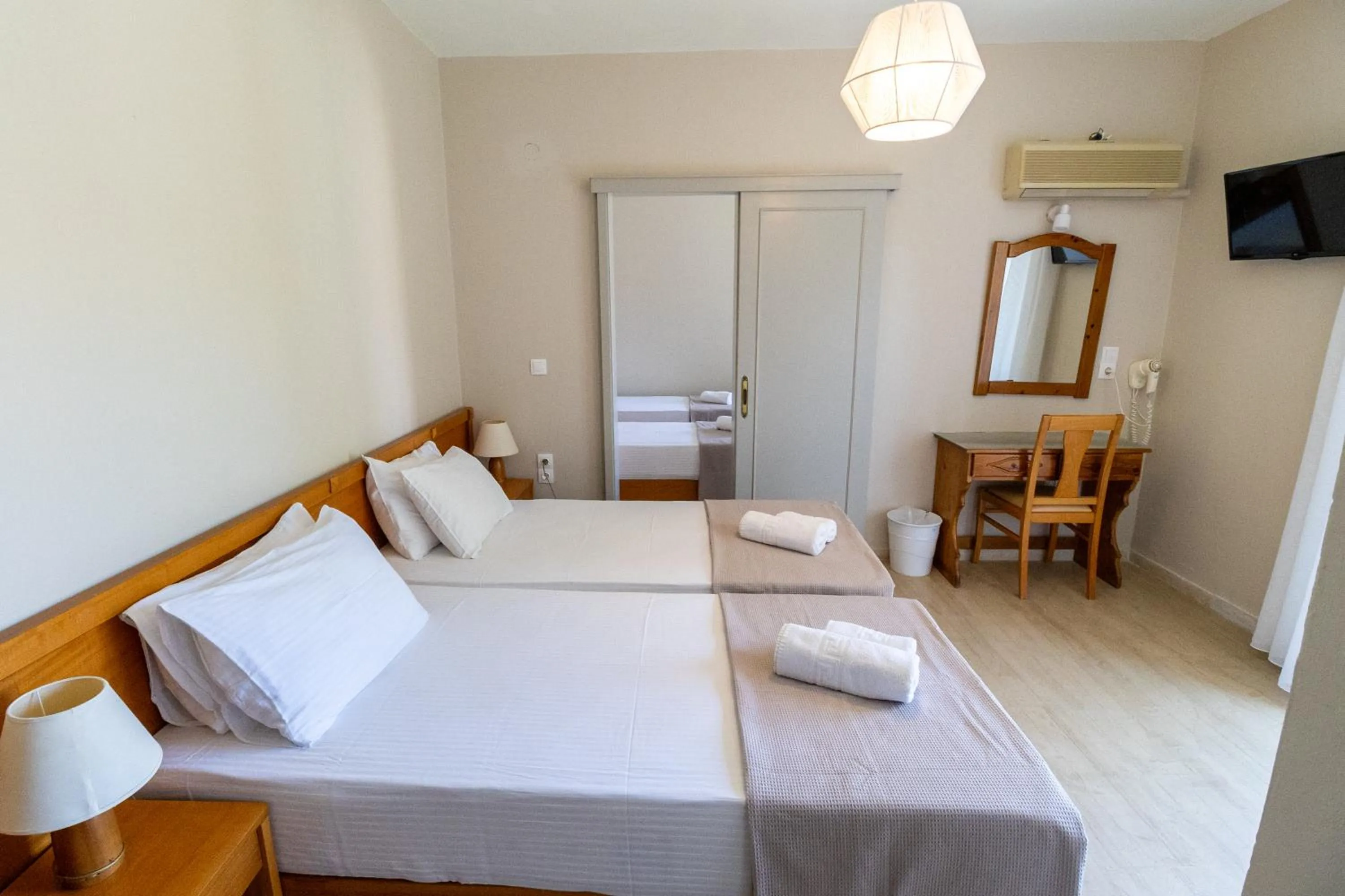 Bed in Hotel Summery