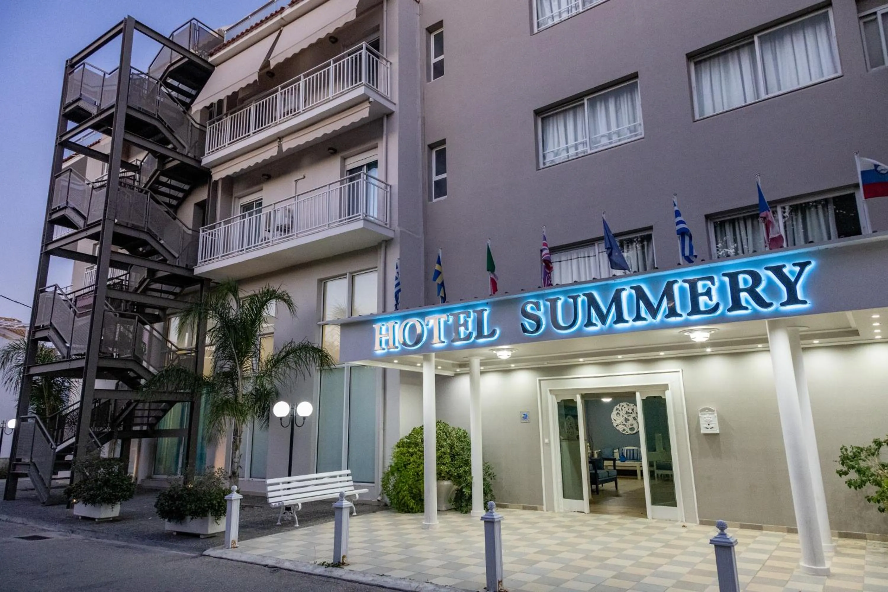 Facade/entrance in Hotel Summery