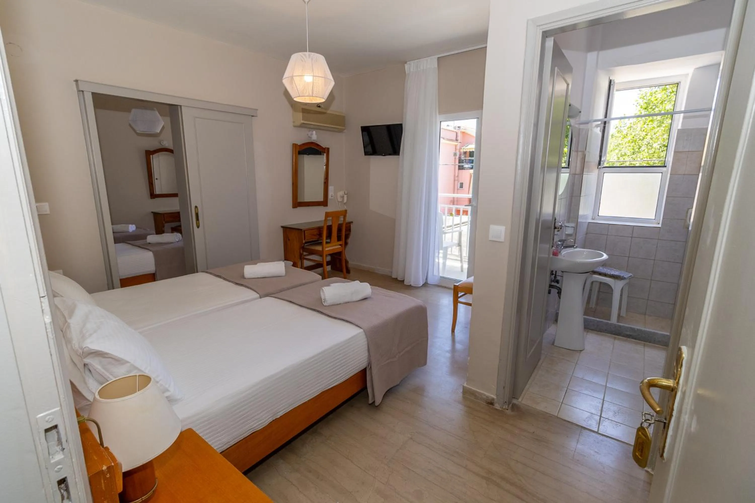 Toilet in Hotel Summery