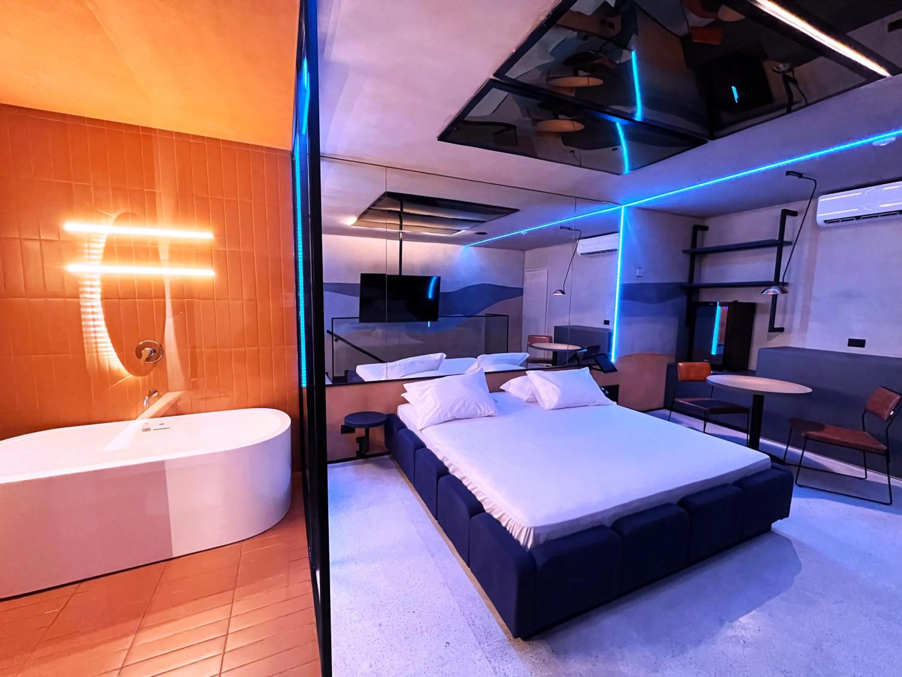 Deluxe Apartment in Lush Motel Lapa