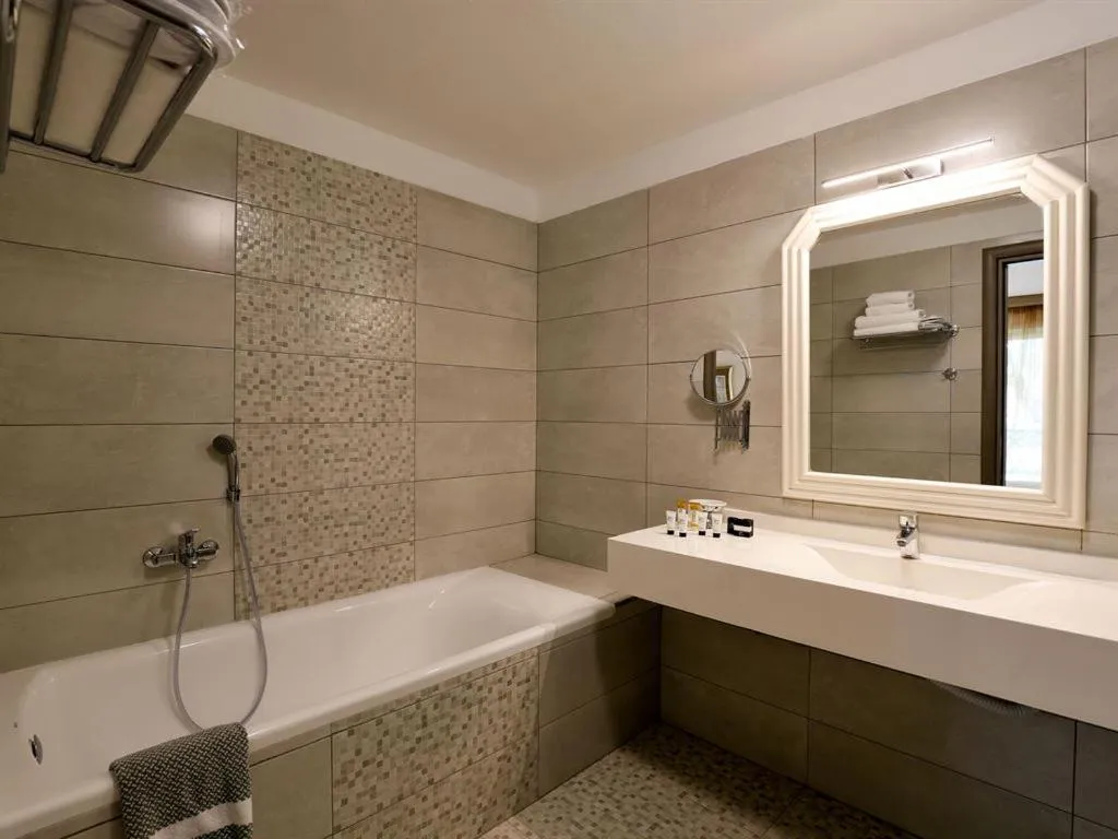 Bathroom in Palmariva Beach Hotel