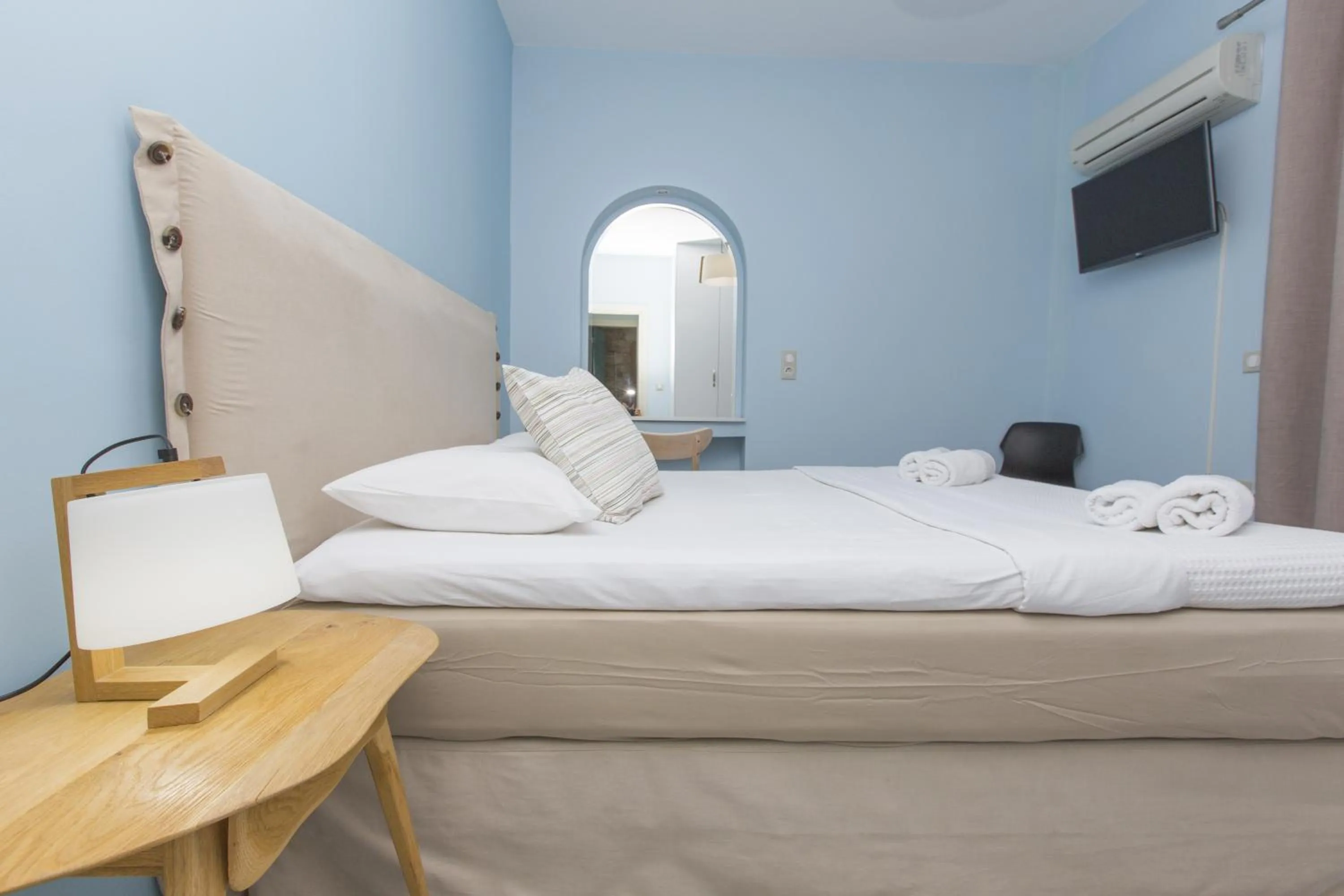 Bedroom, Bed in Korali Palace