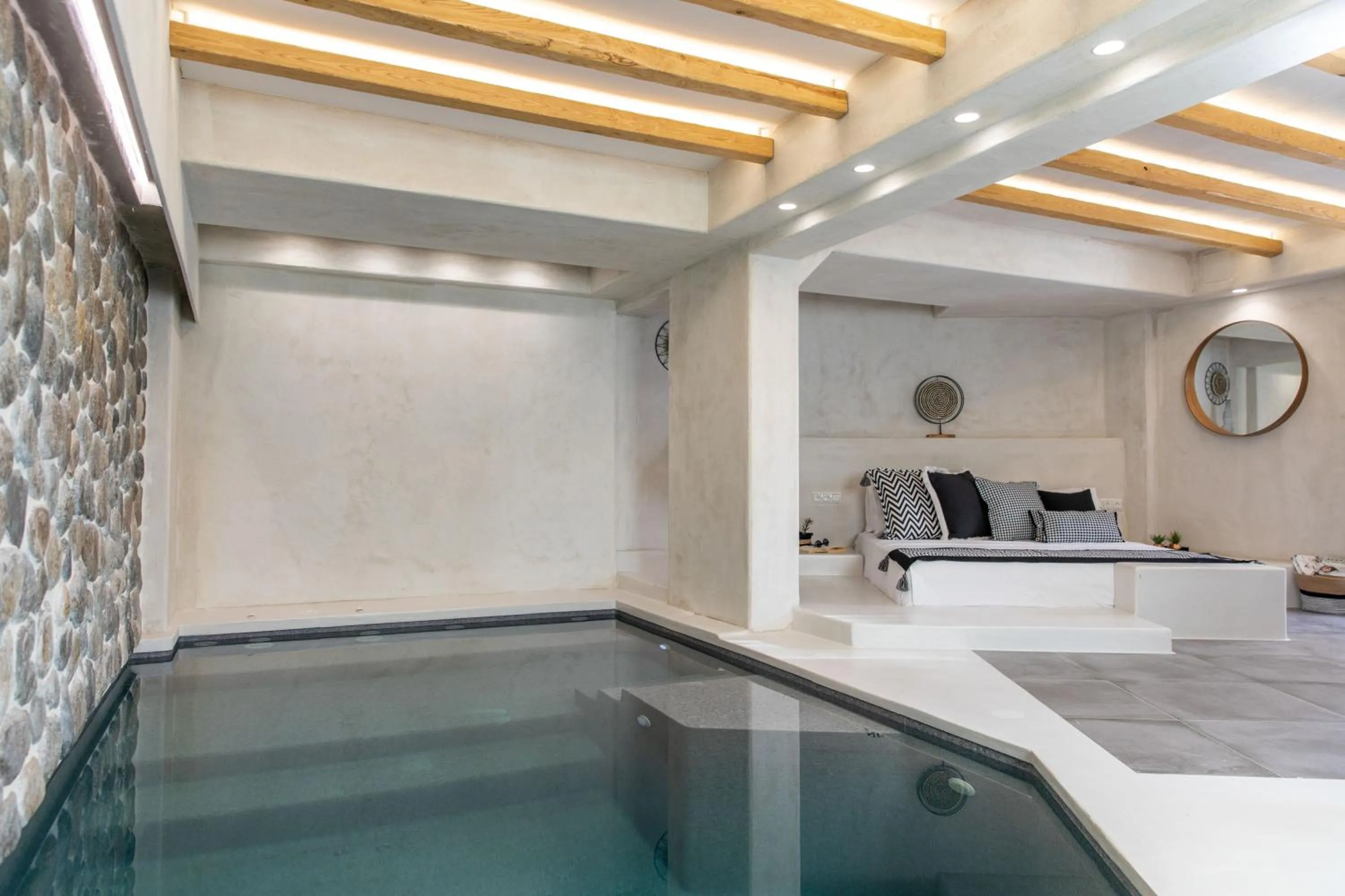 Swimming pool in Korali Palace