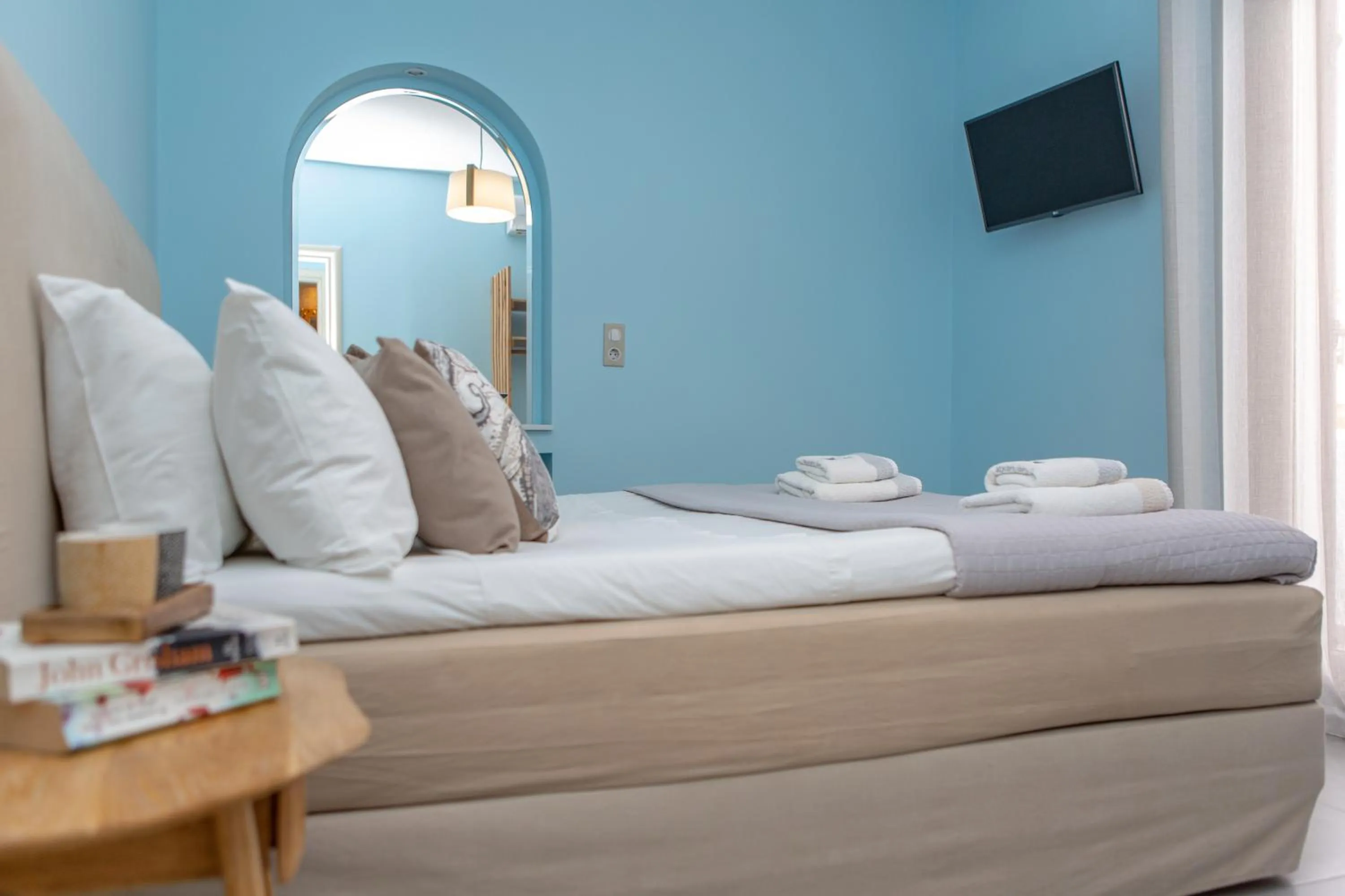 Bed in Korali Palace