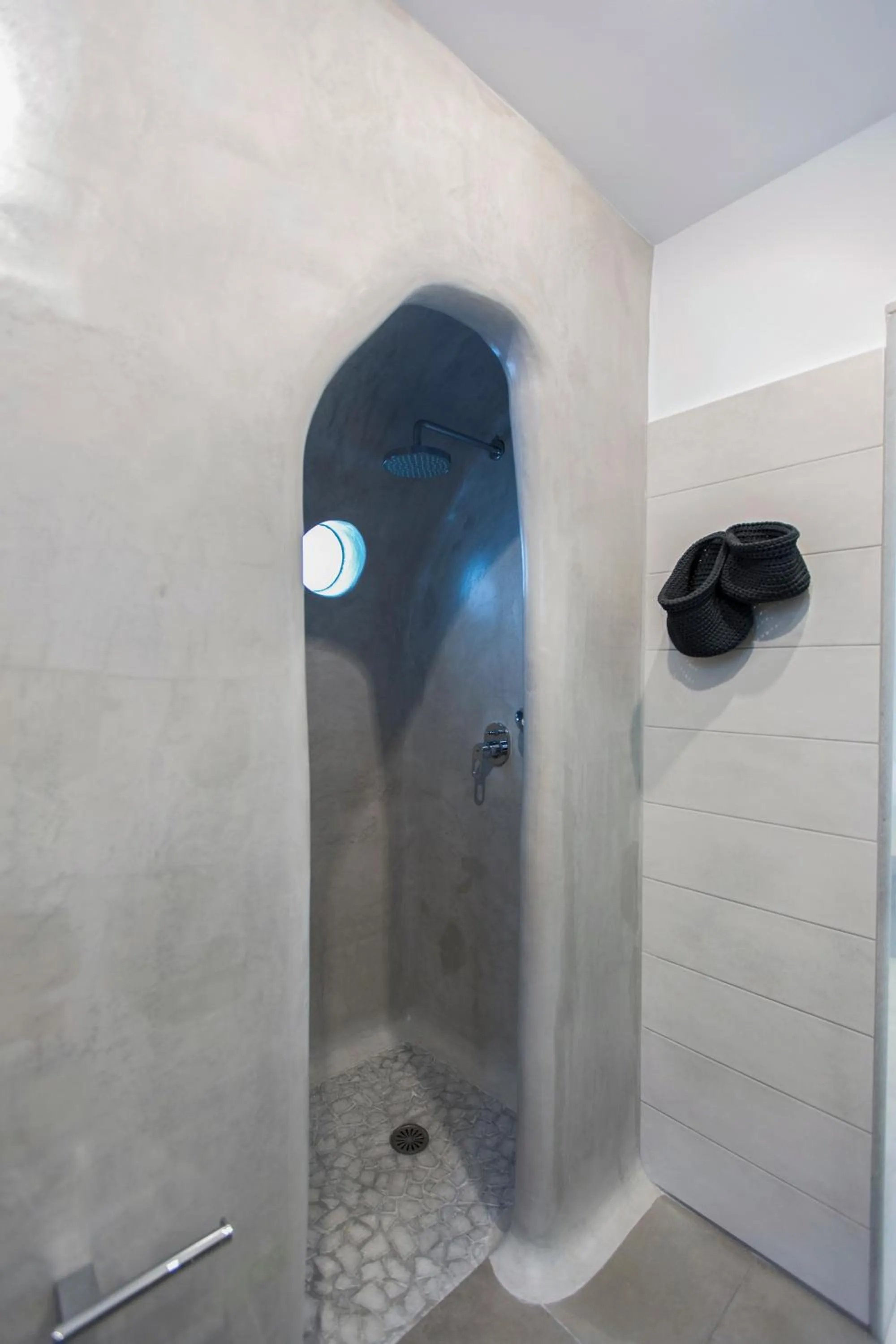 Shower in Korali Palace