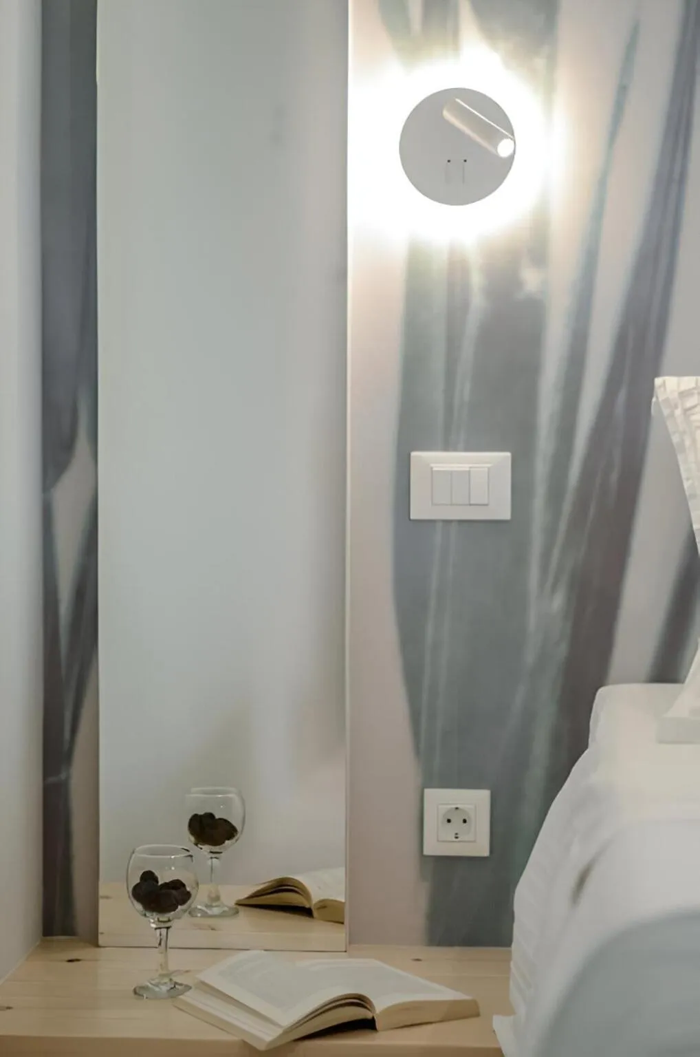 Bed in Antony Suites (Adults Only)