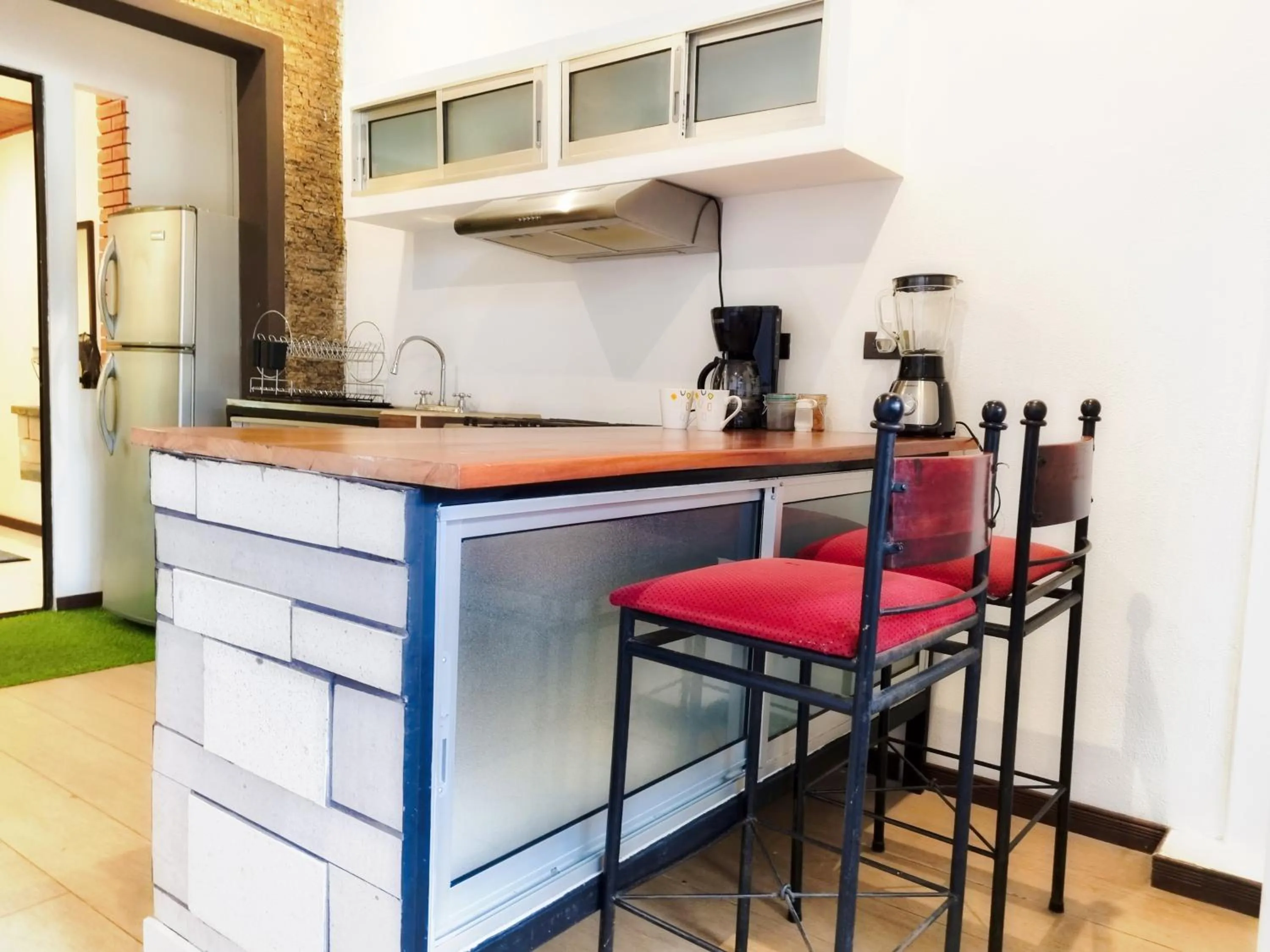 Kitchen or kitchenette in 714 Studios