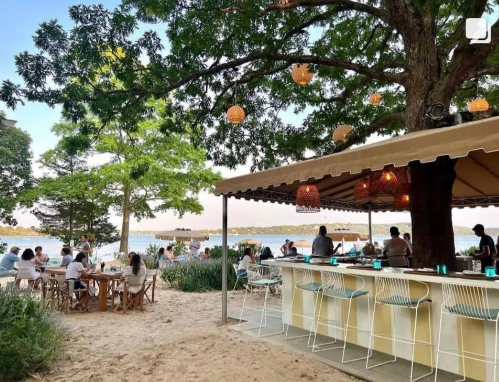 Patio in Silver Sands Motel & Beach Bungalows