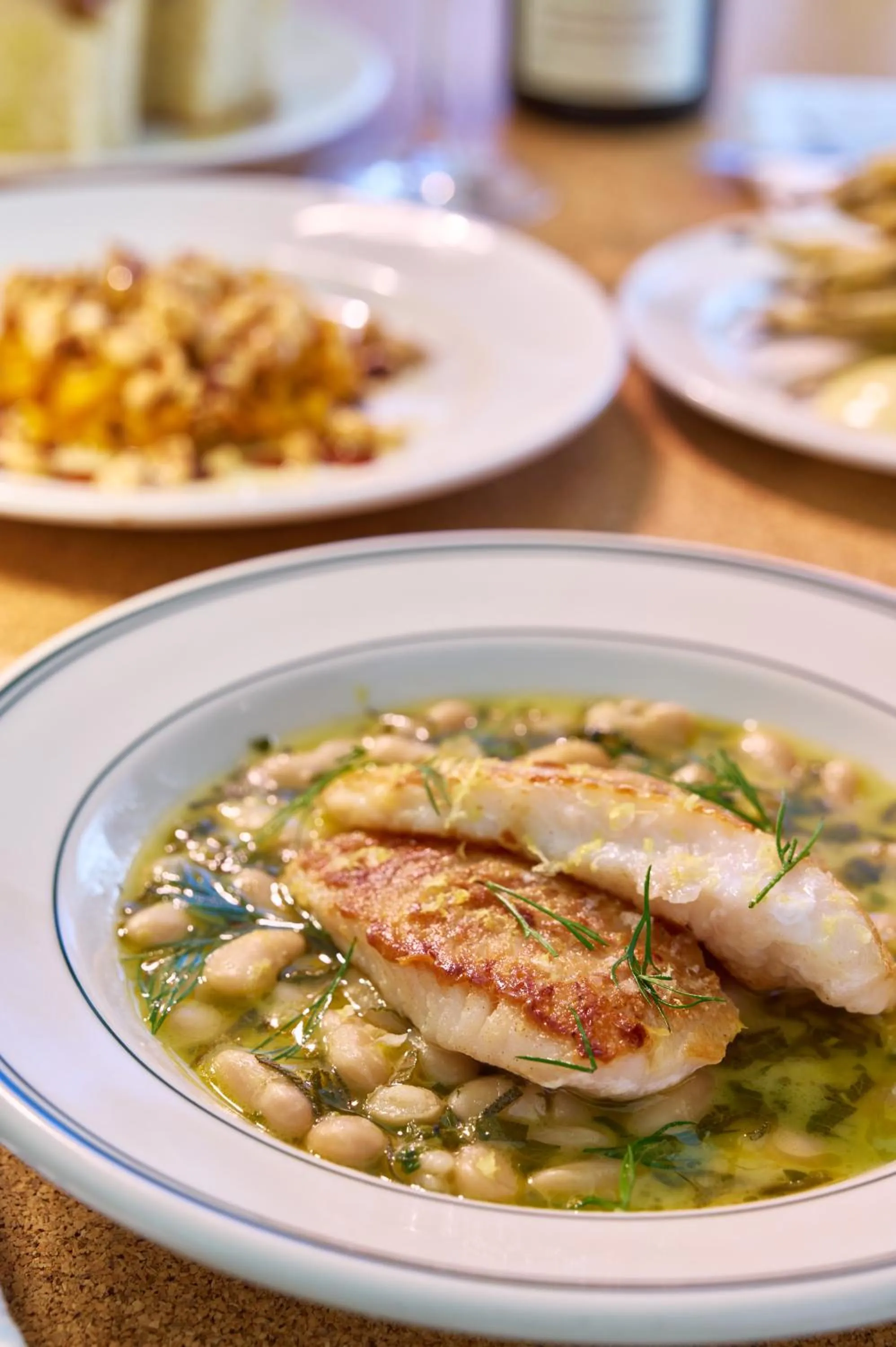 Restaurant/places to eat in Silver Sands Motel & Beach Bungalows