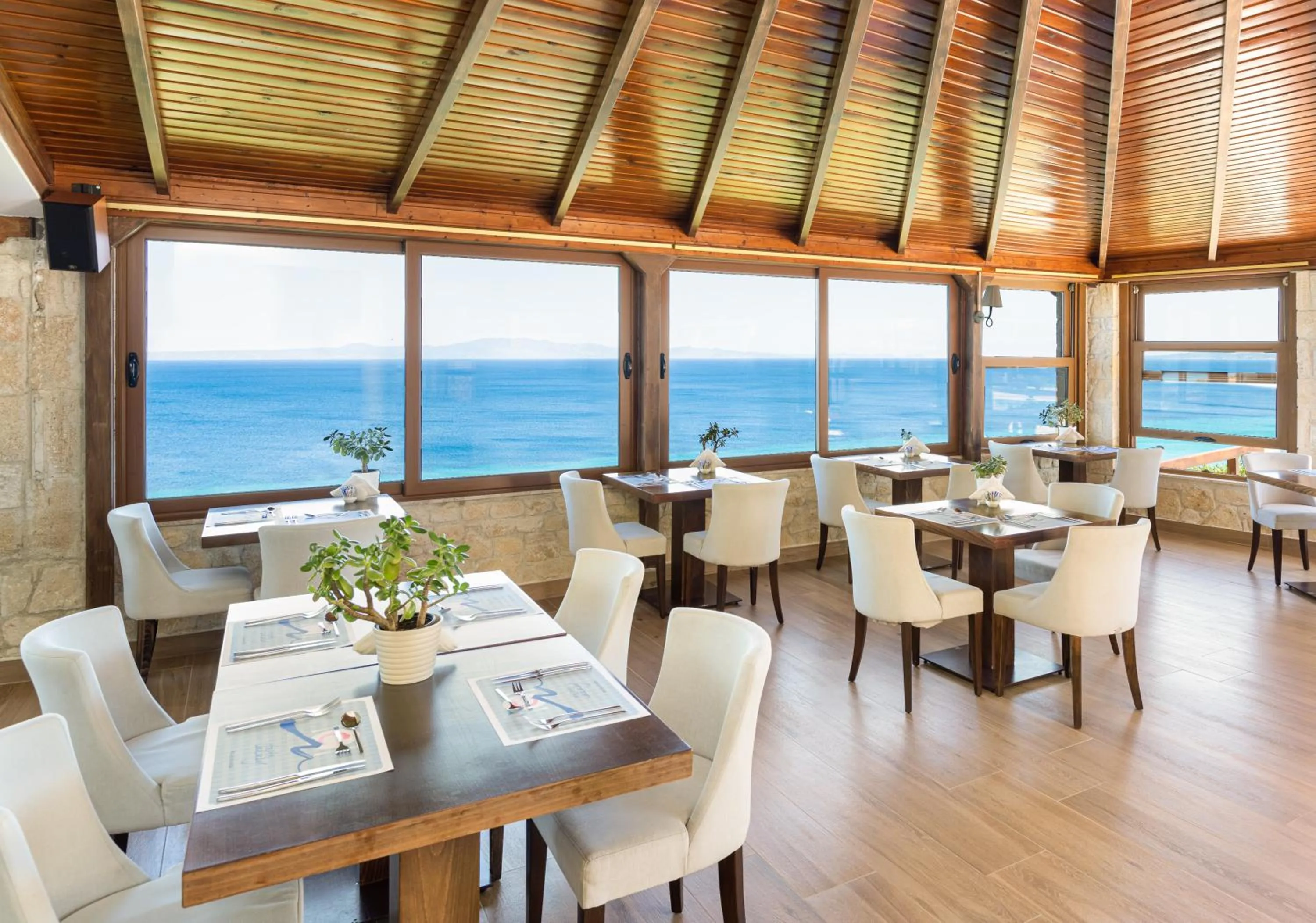 Restaurant/places to eat in Blue Bay Halkidiki - Adults Only