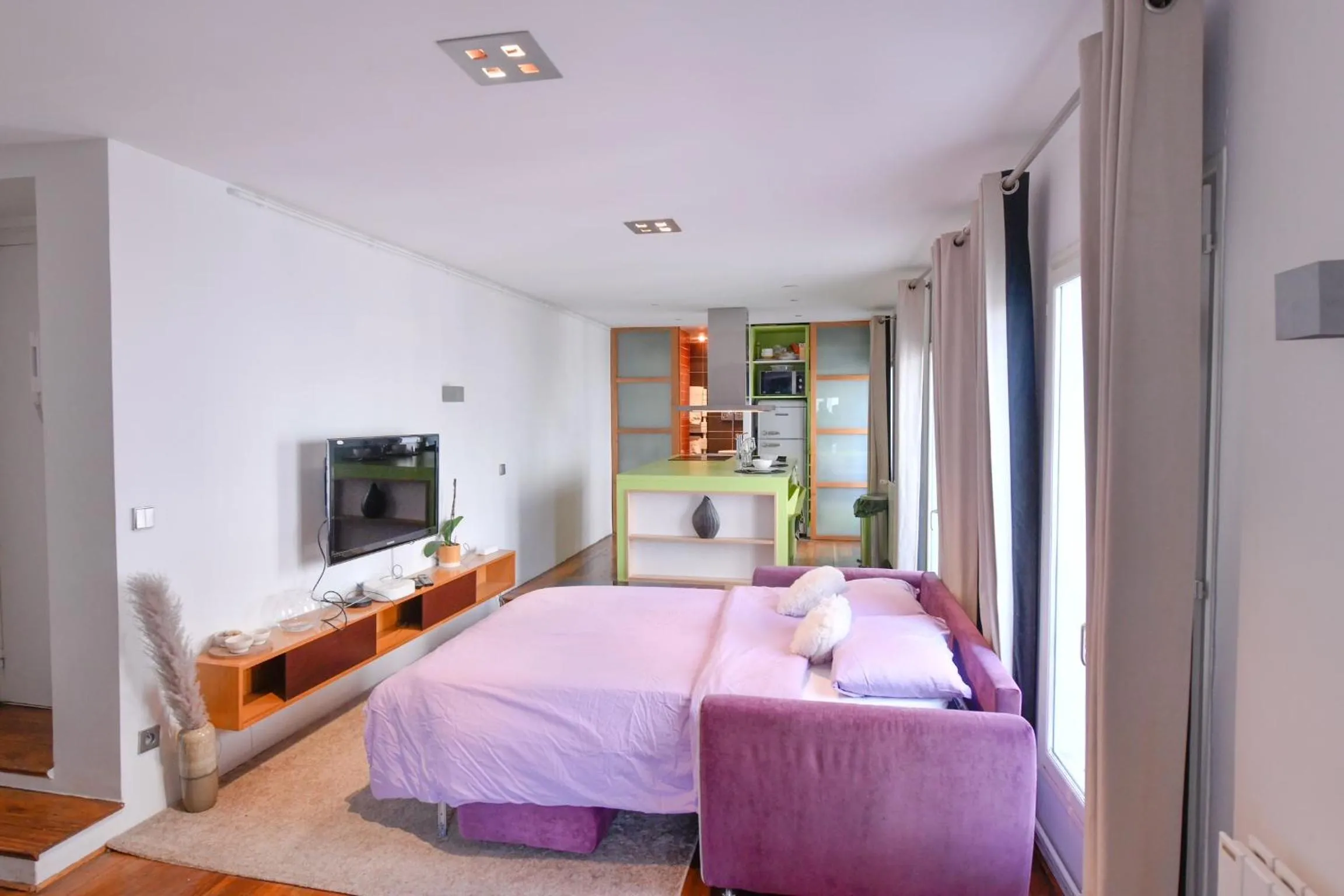 Loft Lumineux Hyper Centre Vincennes RER à 5 min - Parking Gratuit