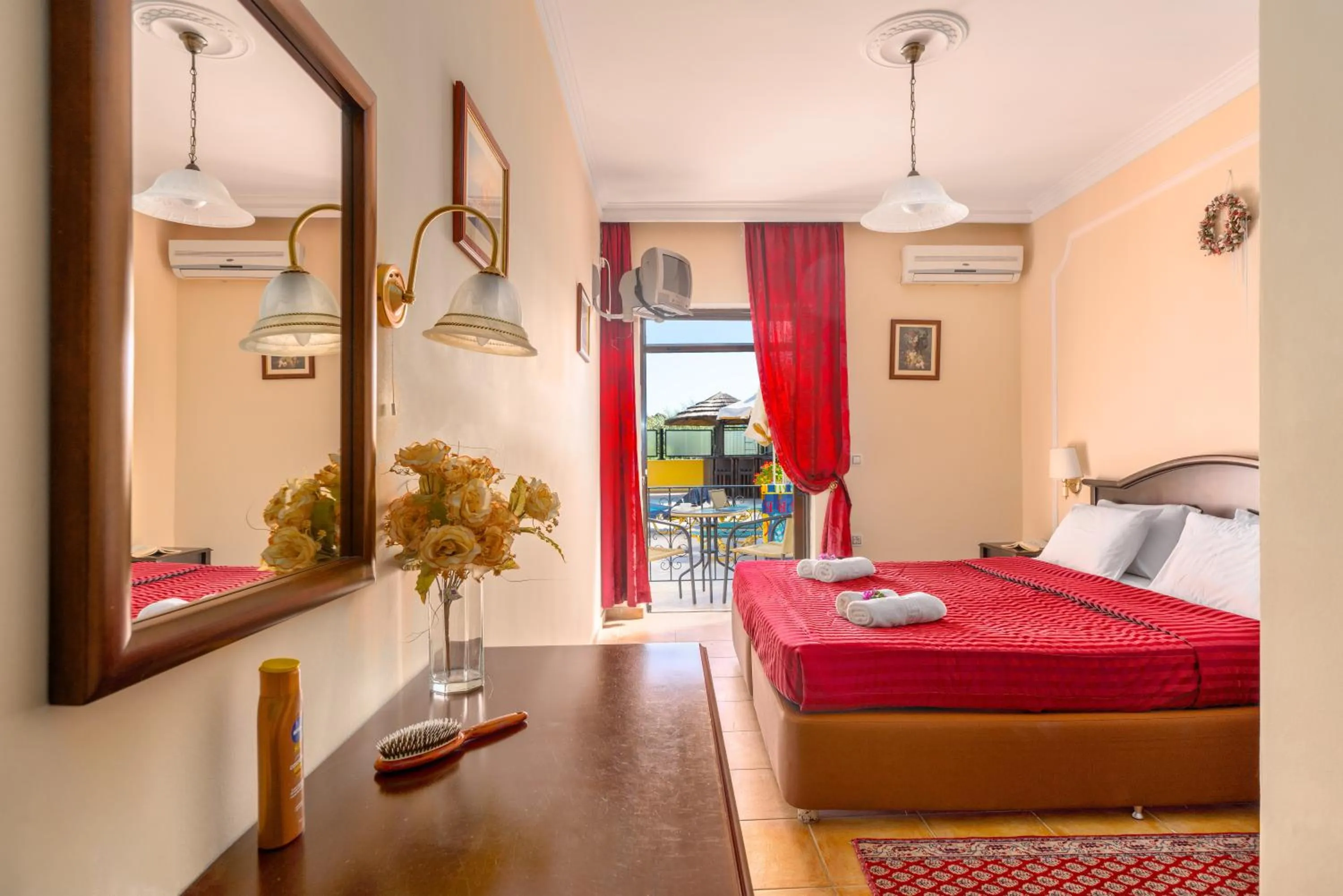 Photo of the whole room in Corfu Secret