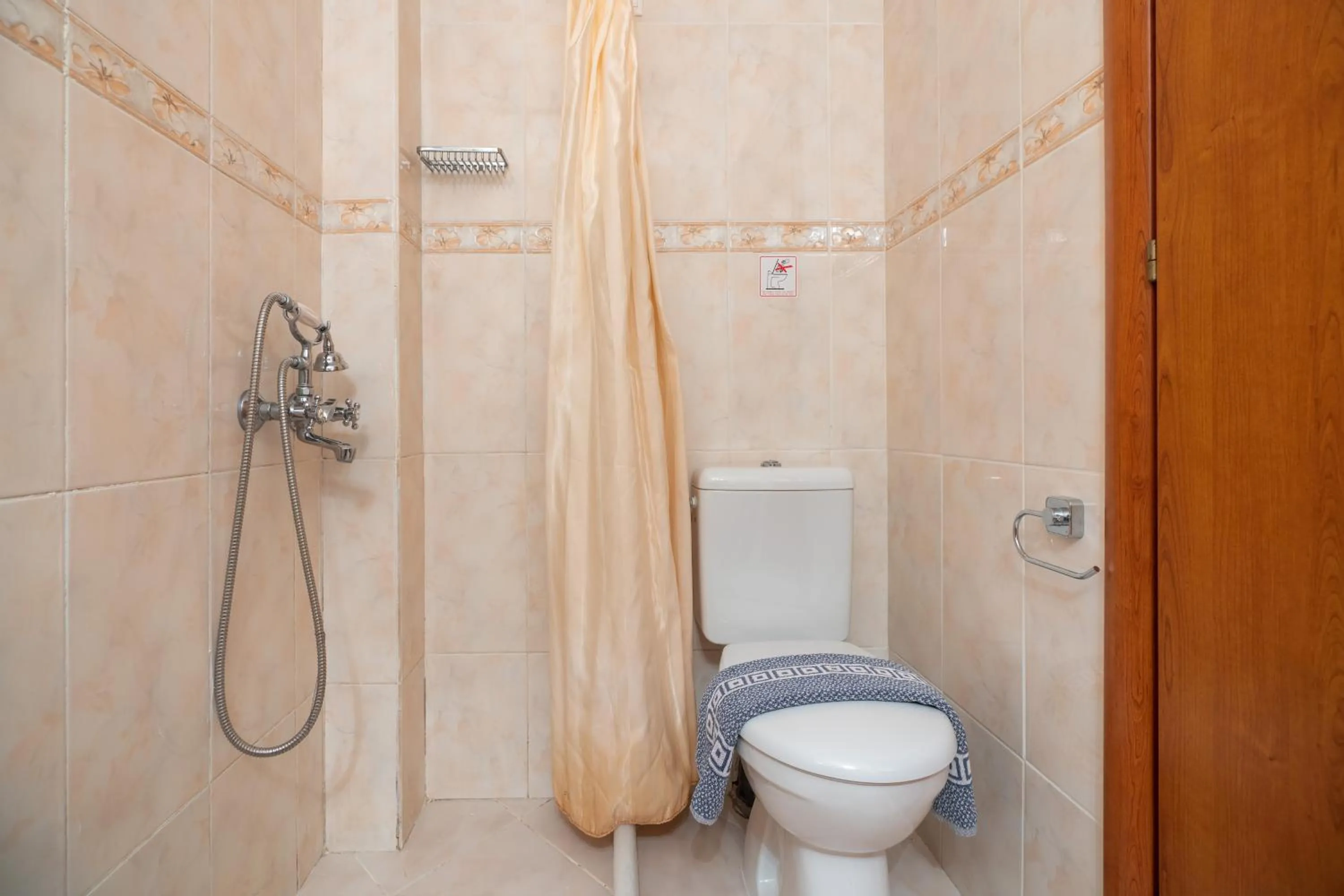 Toilet in Corfu Secret