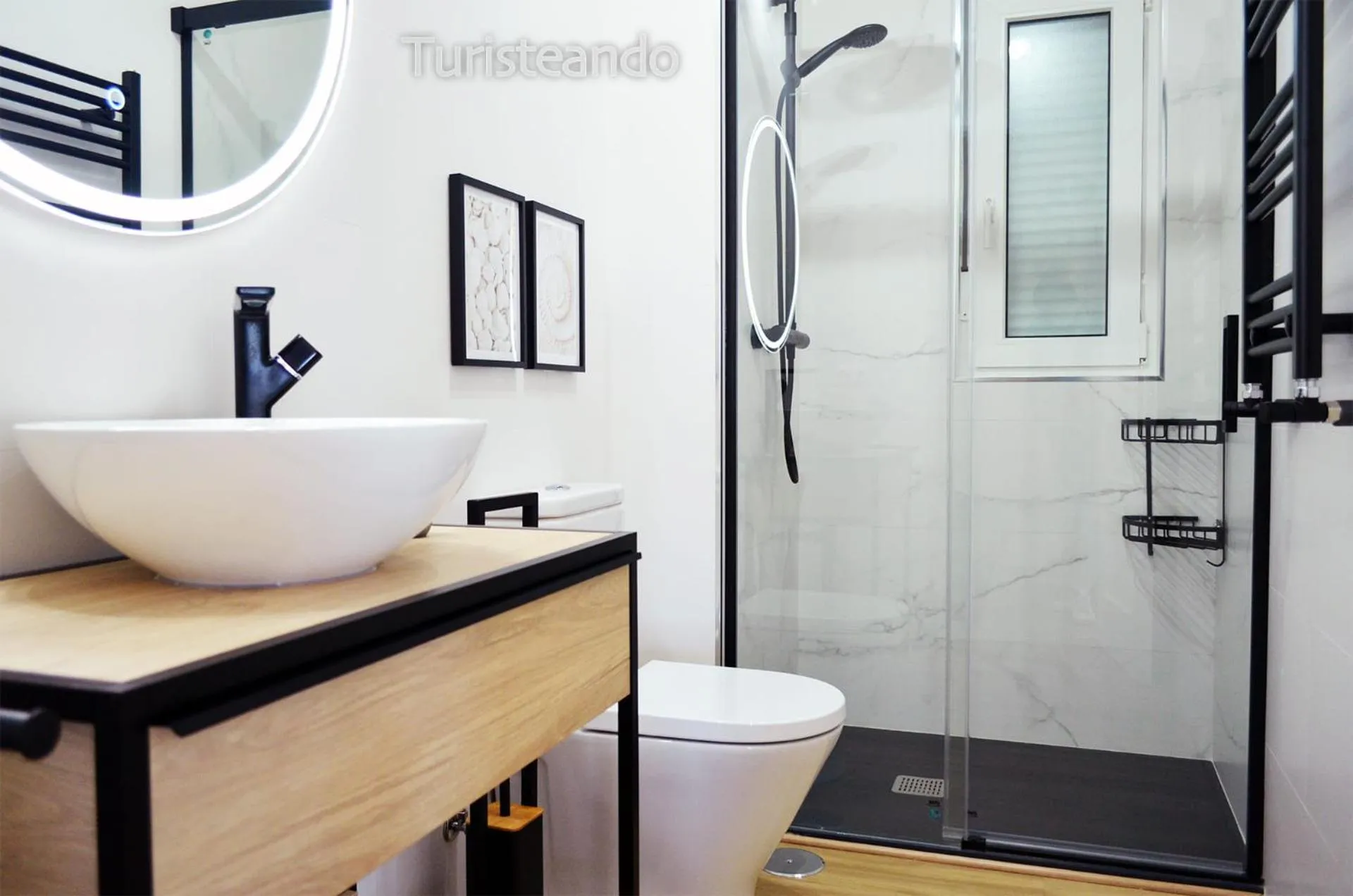 Shower in Dúplex ANANDA, vistas impresionantes con parking y piscina comunitaria