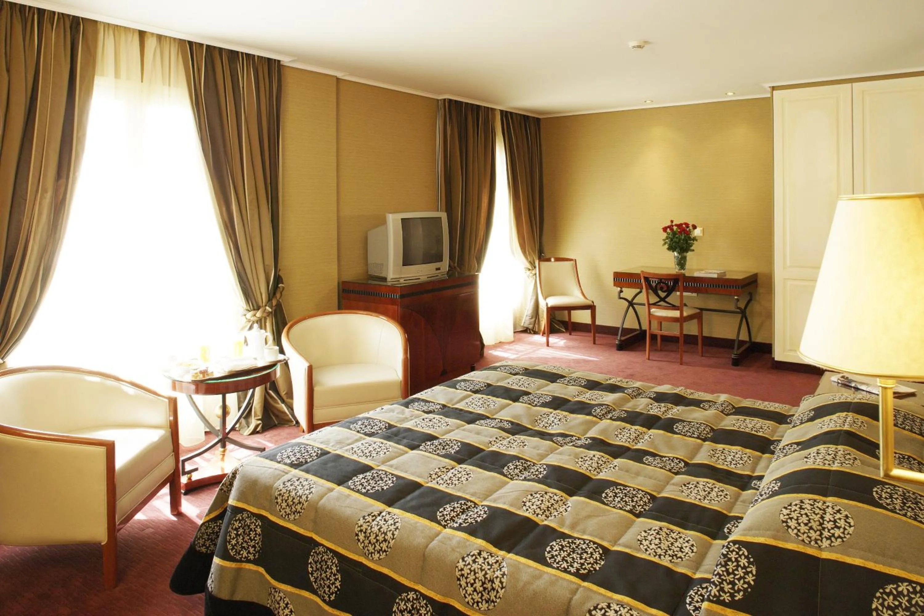 Bedroom, Bed in Piraeus Theoxenia Hotel