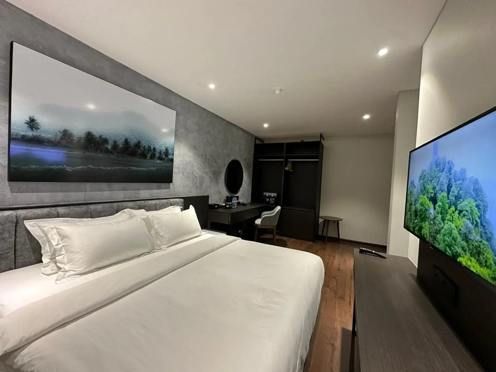 Deluxe King Room No Window in ALL IN HOTEL Deluxe King Room No Window in ALL IN HOTEL