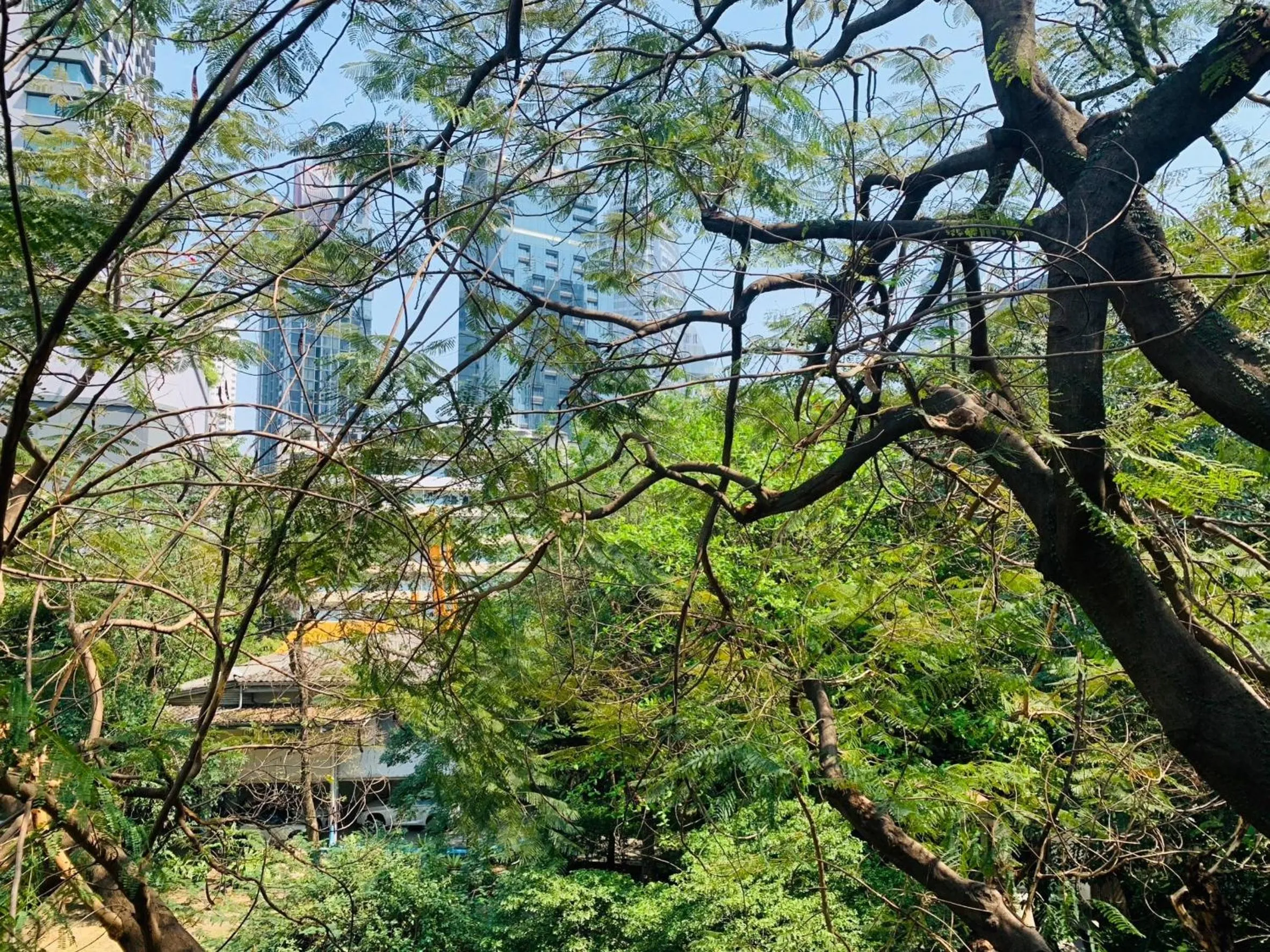 Day in Thonglor Suites Hotel