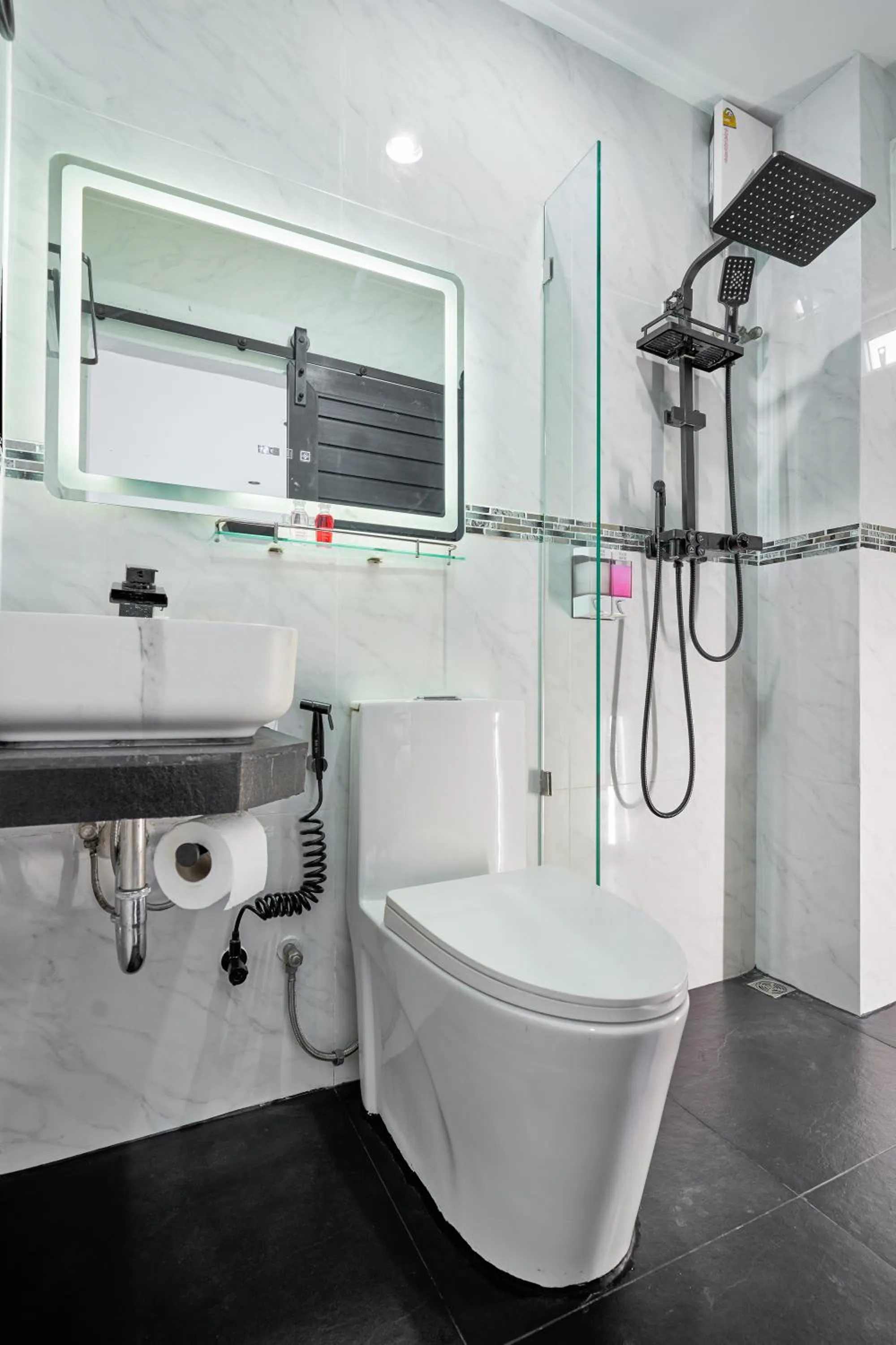 Shower in Thonglor Suites Hotel