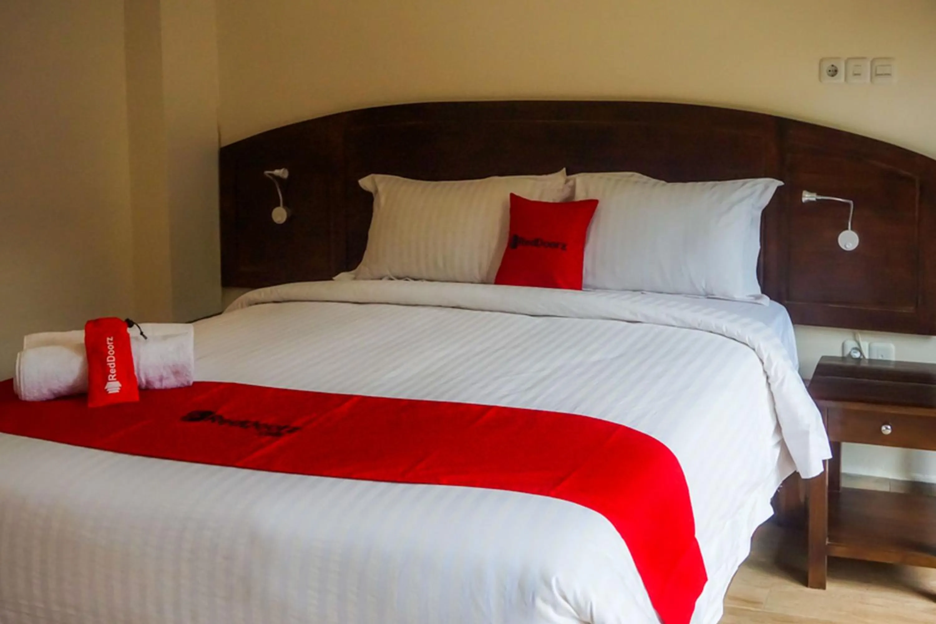 Bedroom in RedDoorz near Londa Toraja