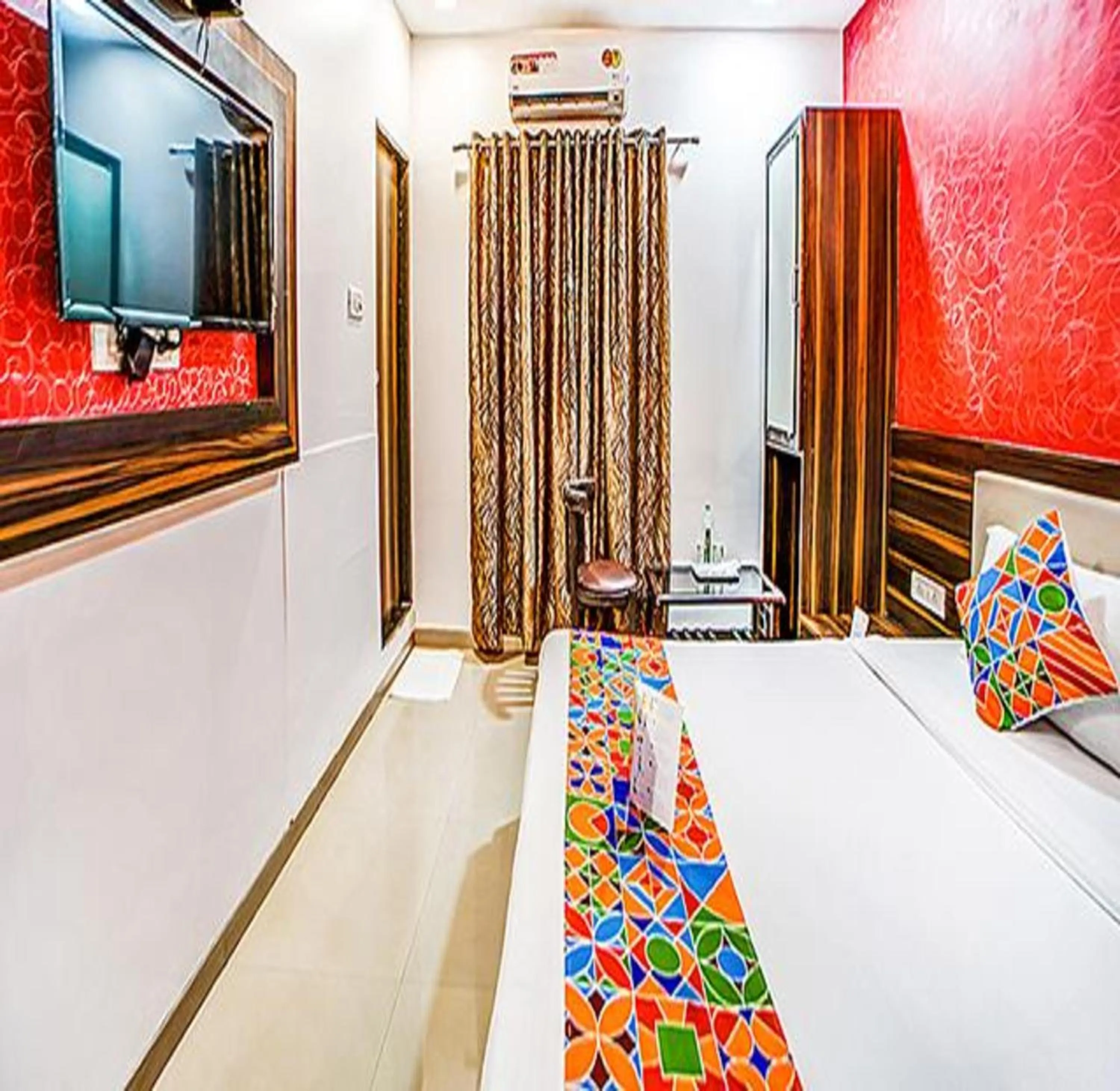 Bed in Via The Adore Palace - Nr Mumbai International Airport