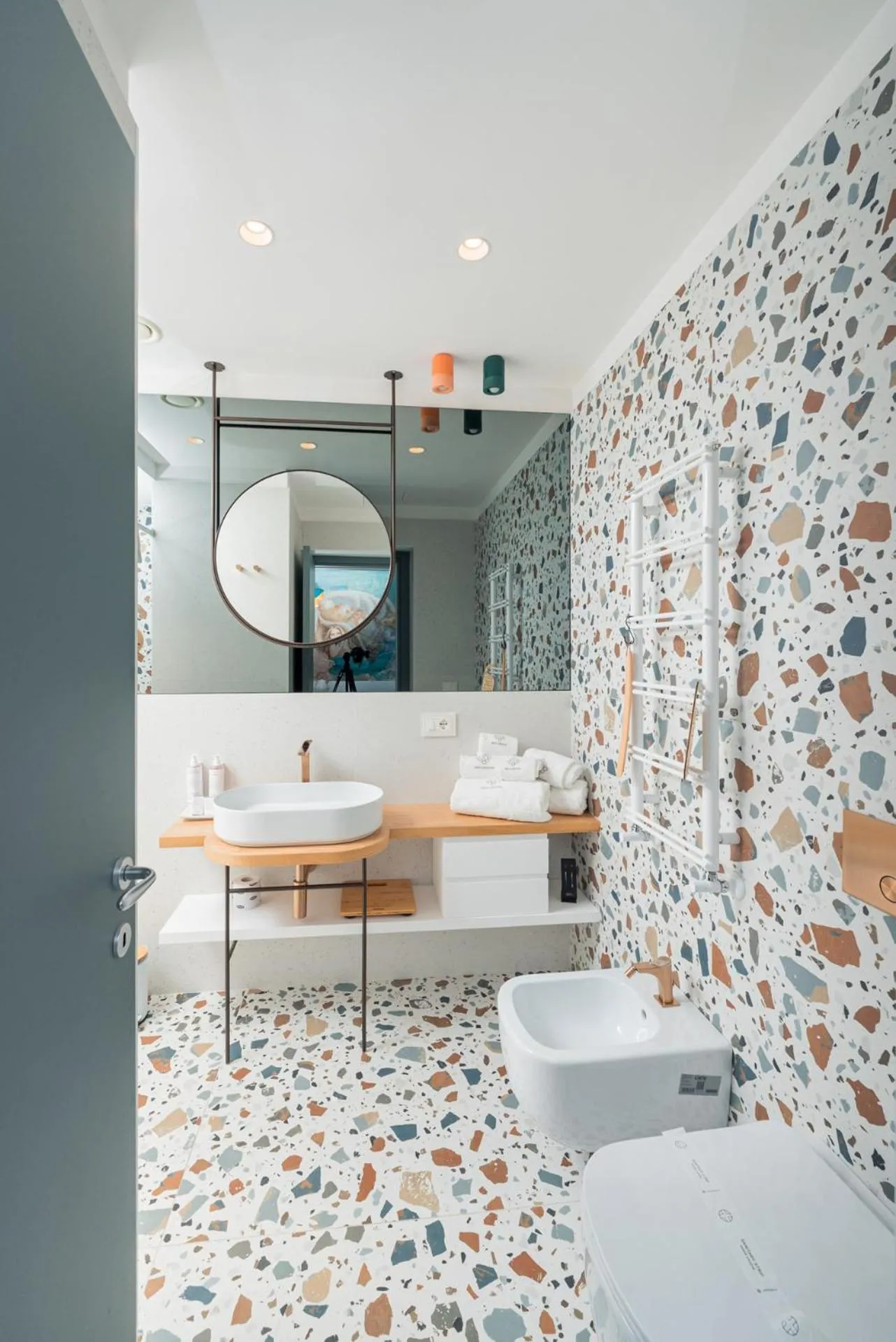 Shower in Albergo Dipinto BaccoFurore