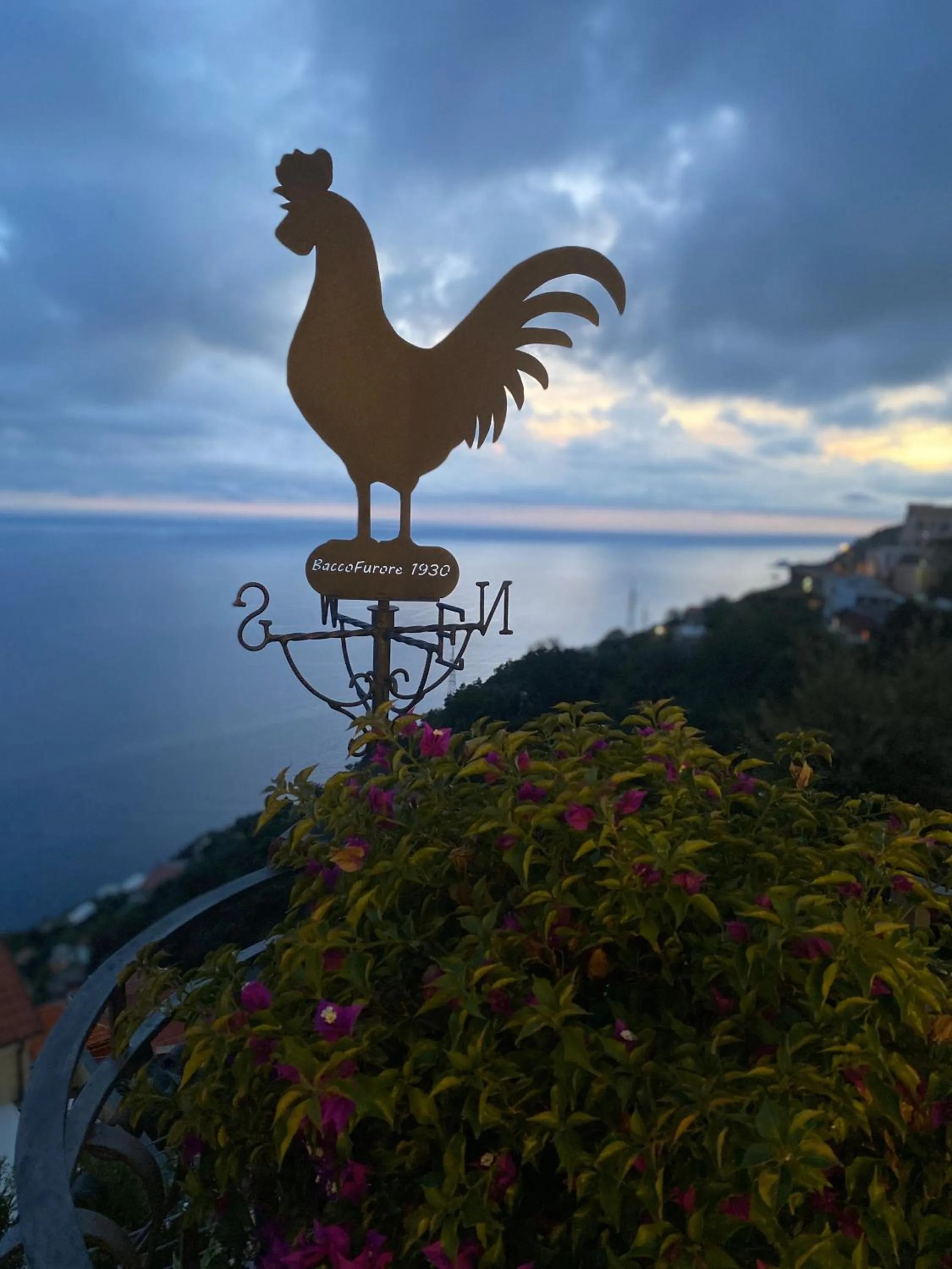 Restaurant/places to eat in Albergo Dipinto BaccoFurore