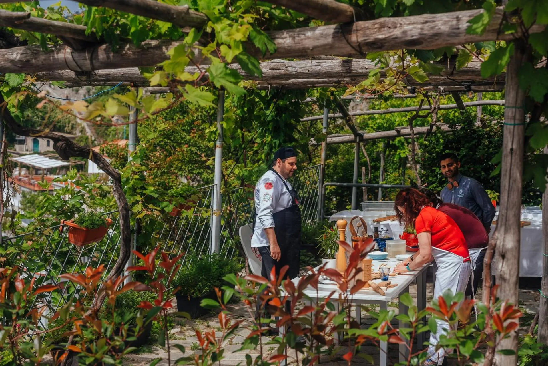 People in Albergo Dipinto BaccoFurore