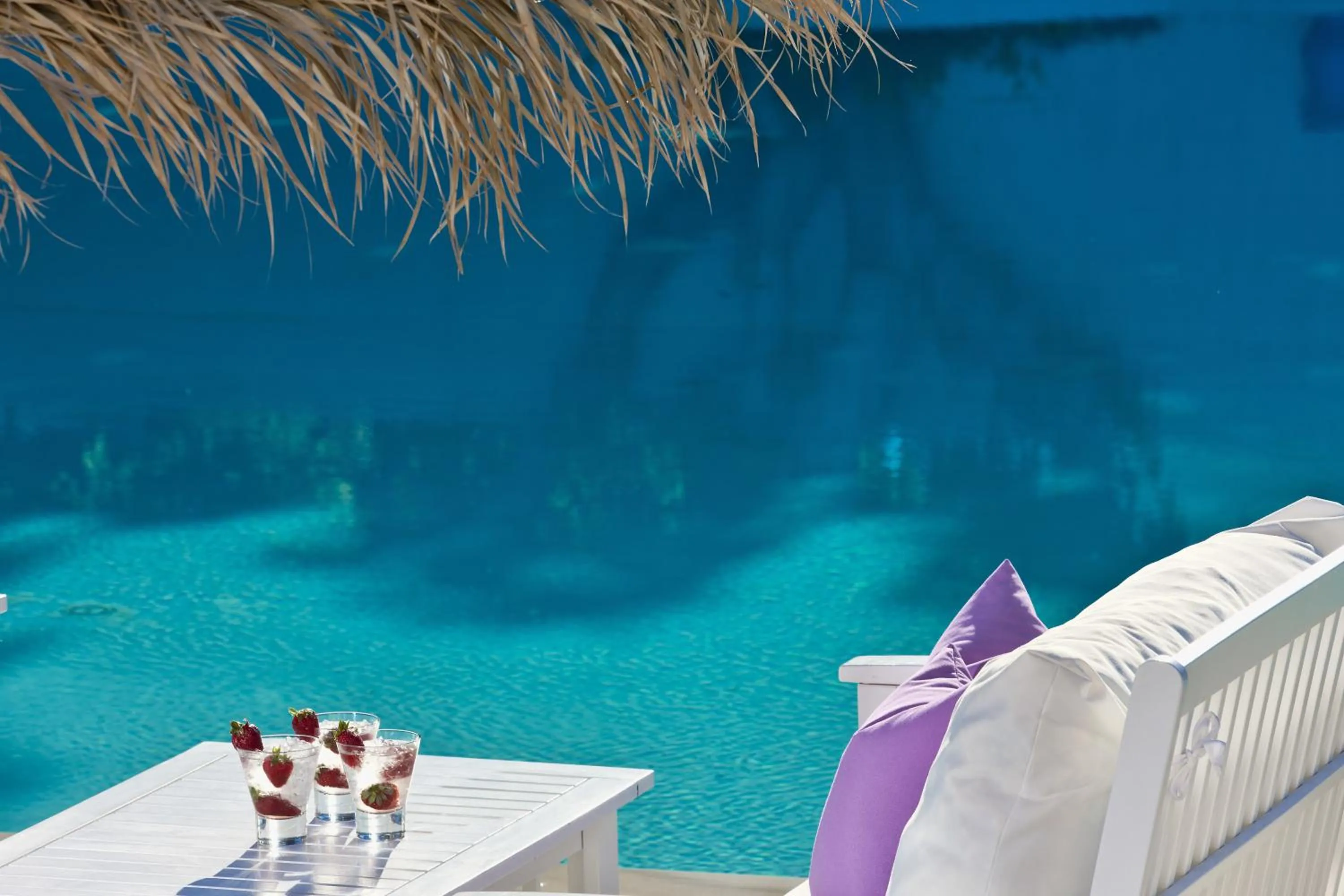 Swimming pool in Acqua Vatos Santorini Hotel