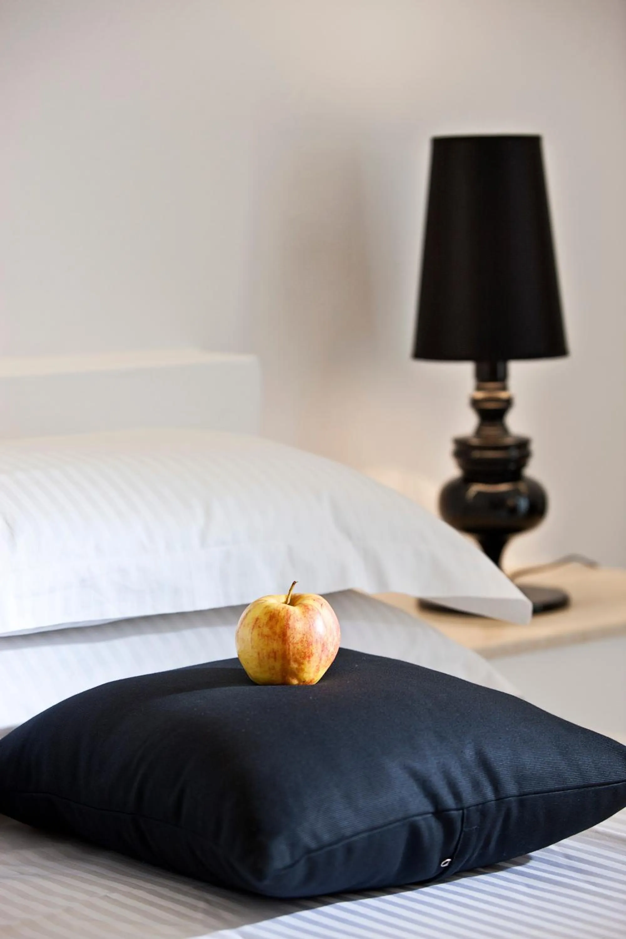 Decorative detail, Bed in Acqua Vatos Santorini Hotel