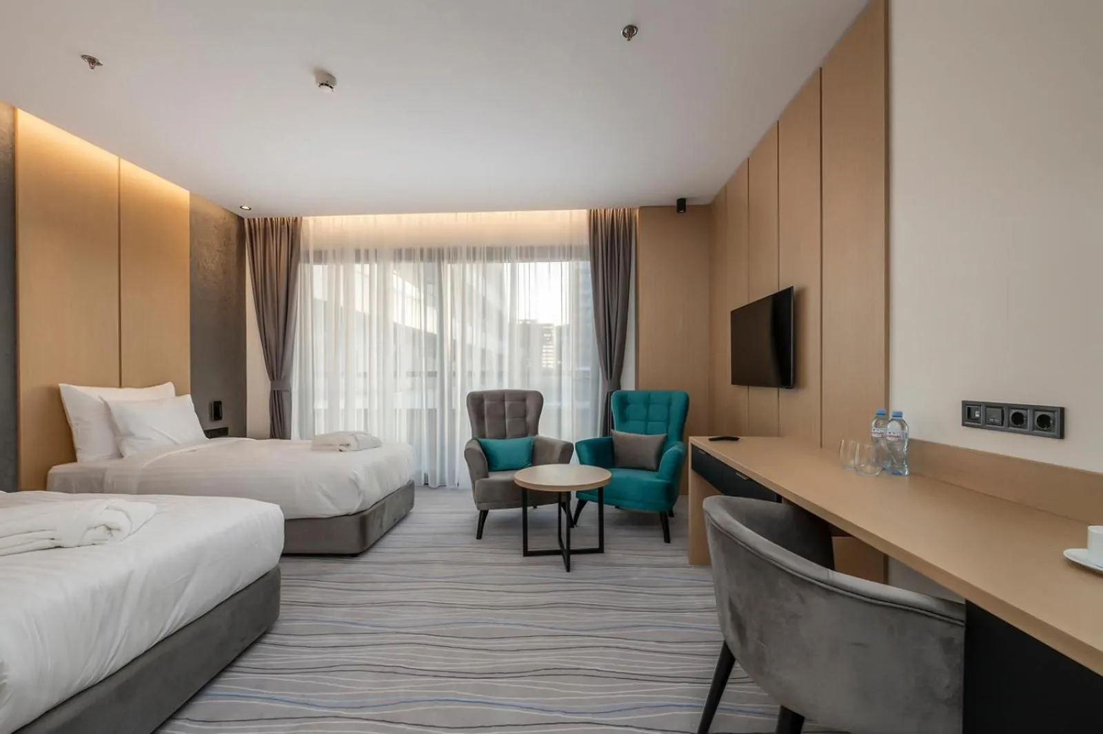 Standard Twin Room with Sea View in The Grandeur Hotel