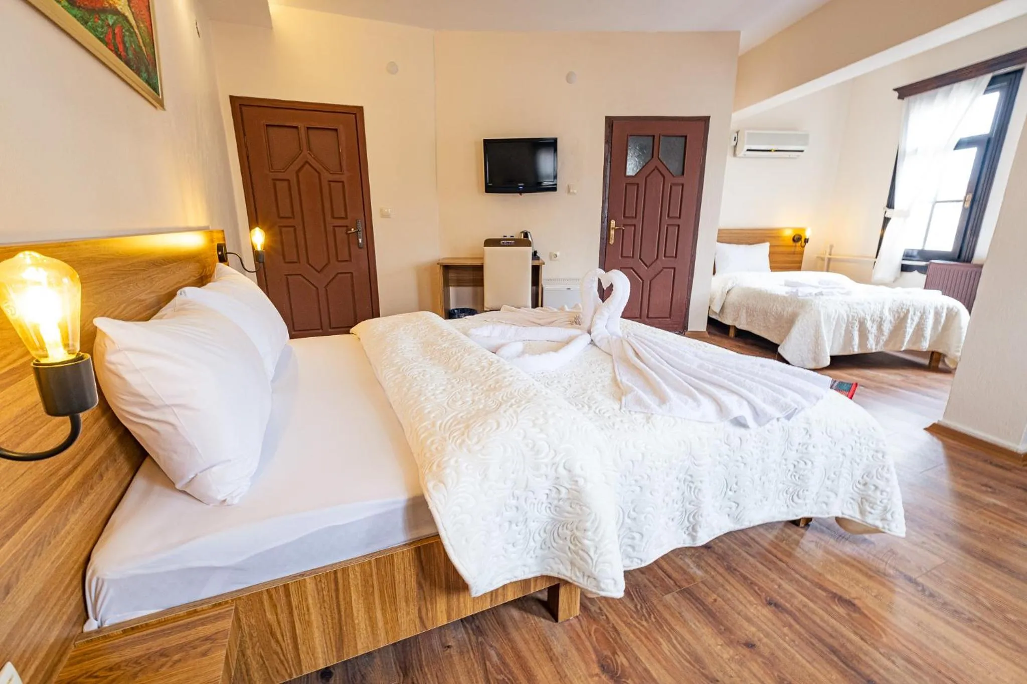 Photo of the whole room, Bed in Simre Inn Hotel Safranbolu