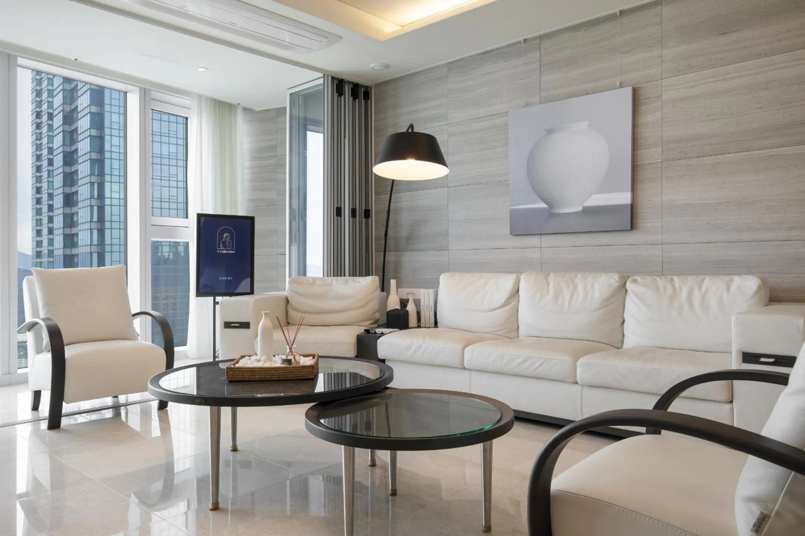 LCT Residence Y collection