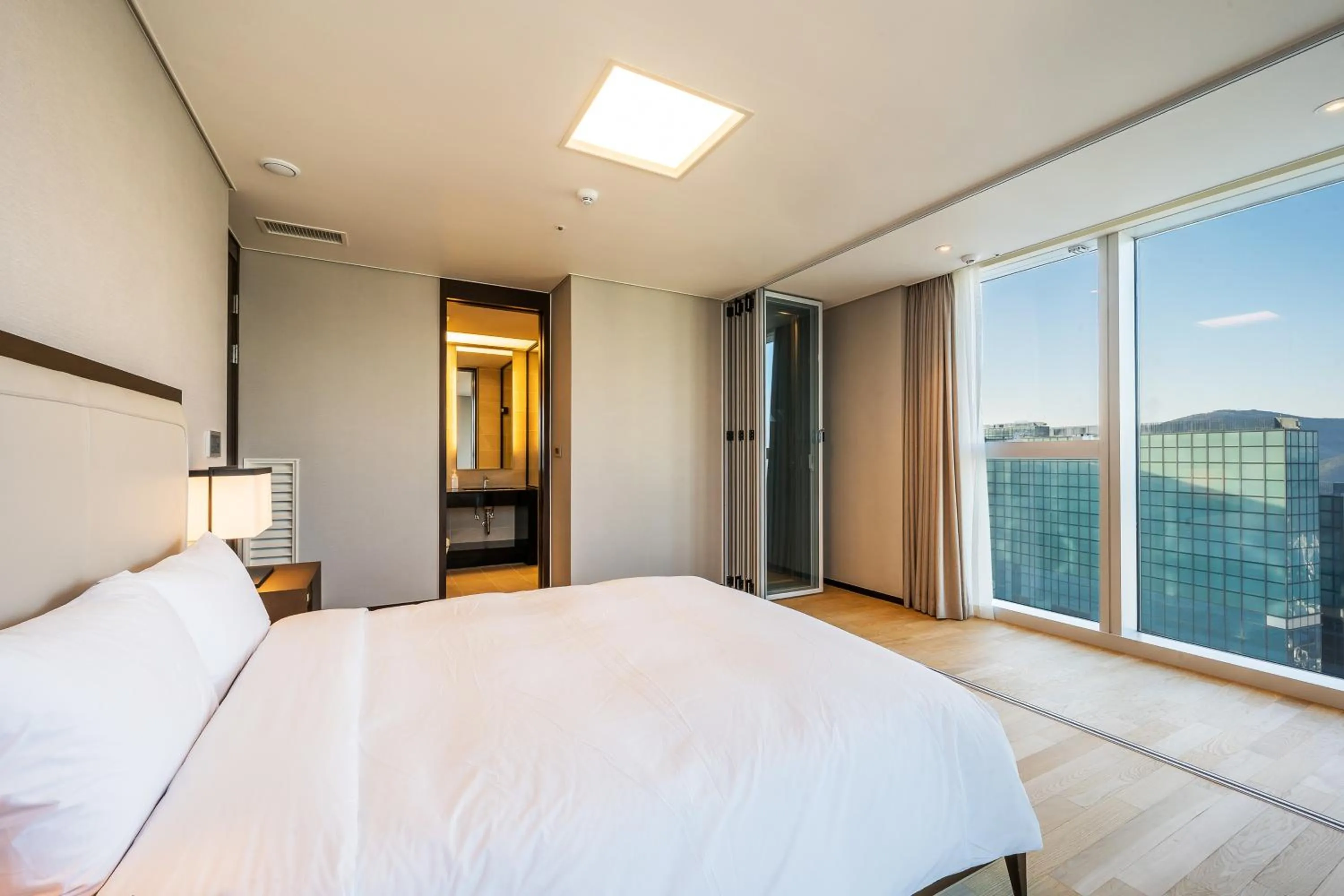 Bed in LCT Residence Y collection