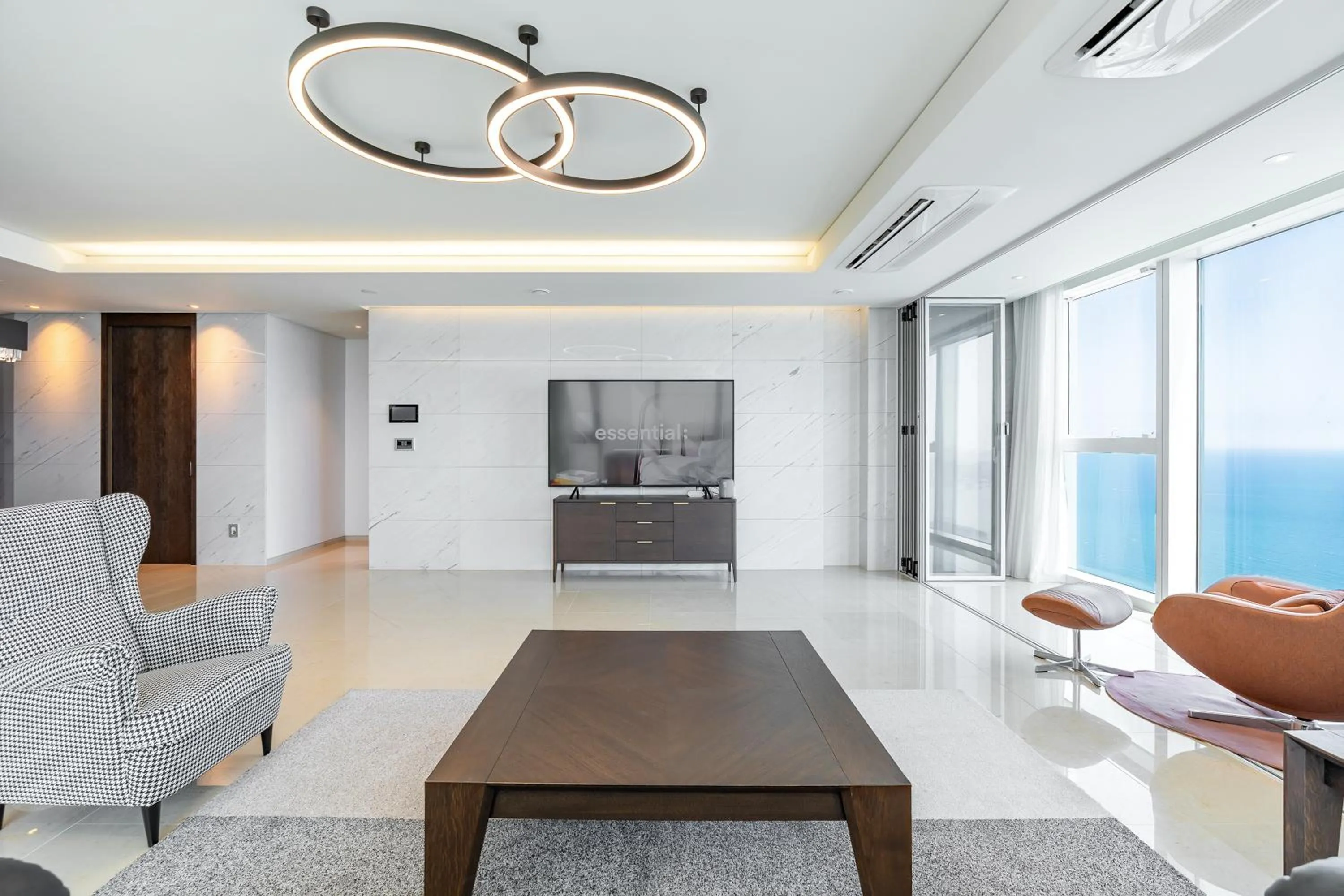 LCT Residence Y collection