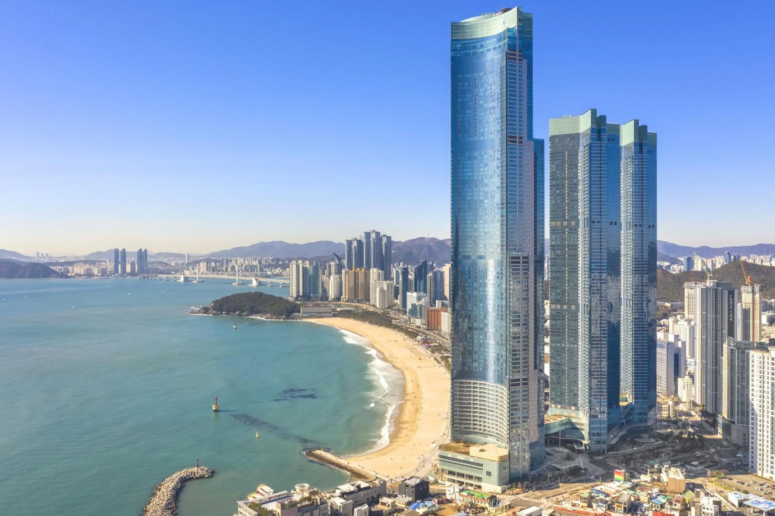 Property building in LCT Residence Y collection